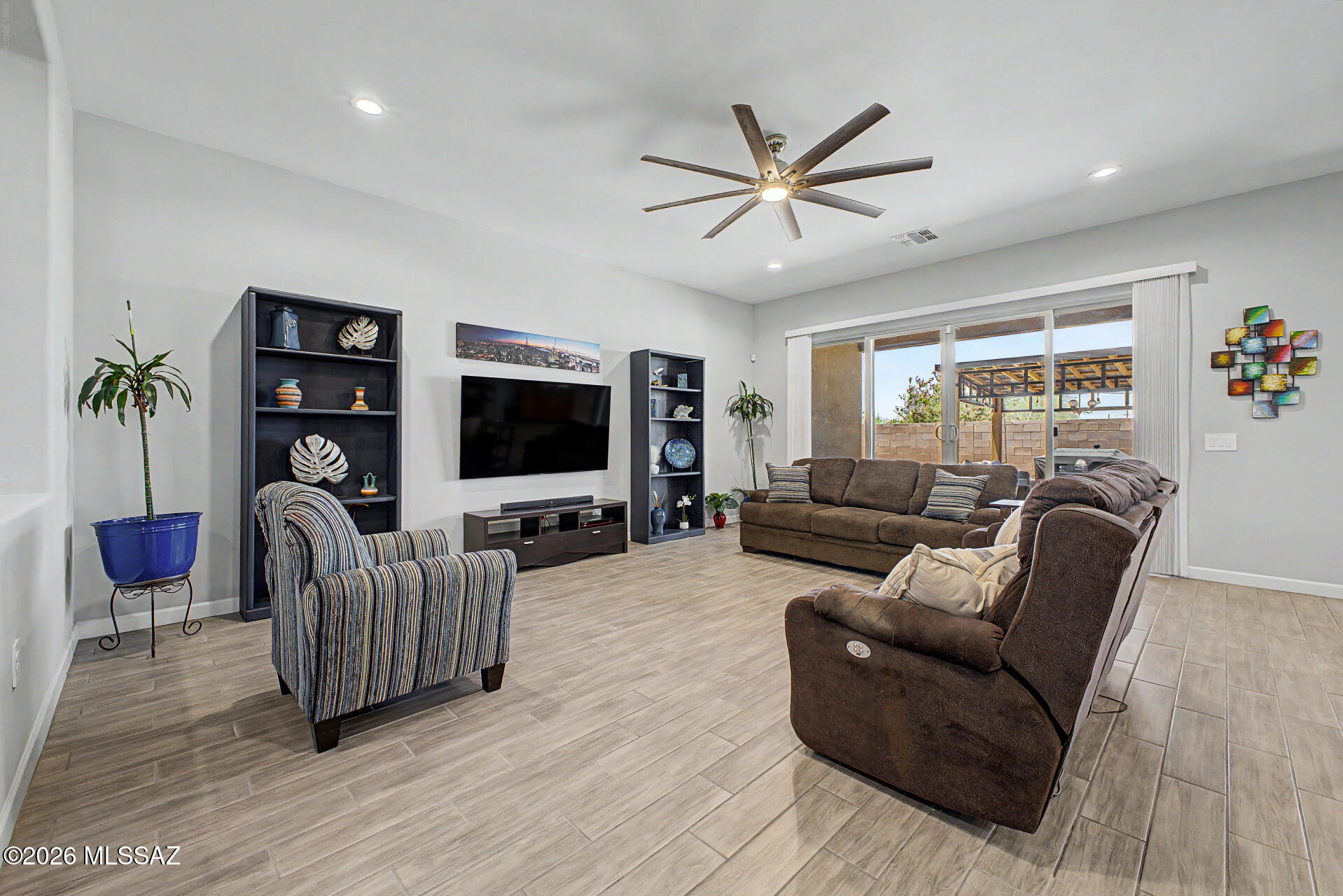 Saguaro Bloom 7B - Residential