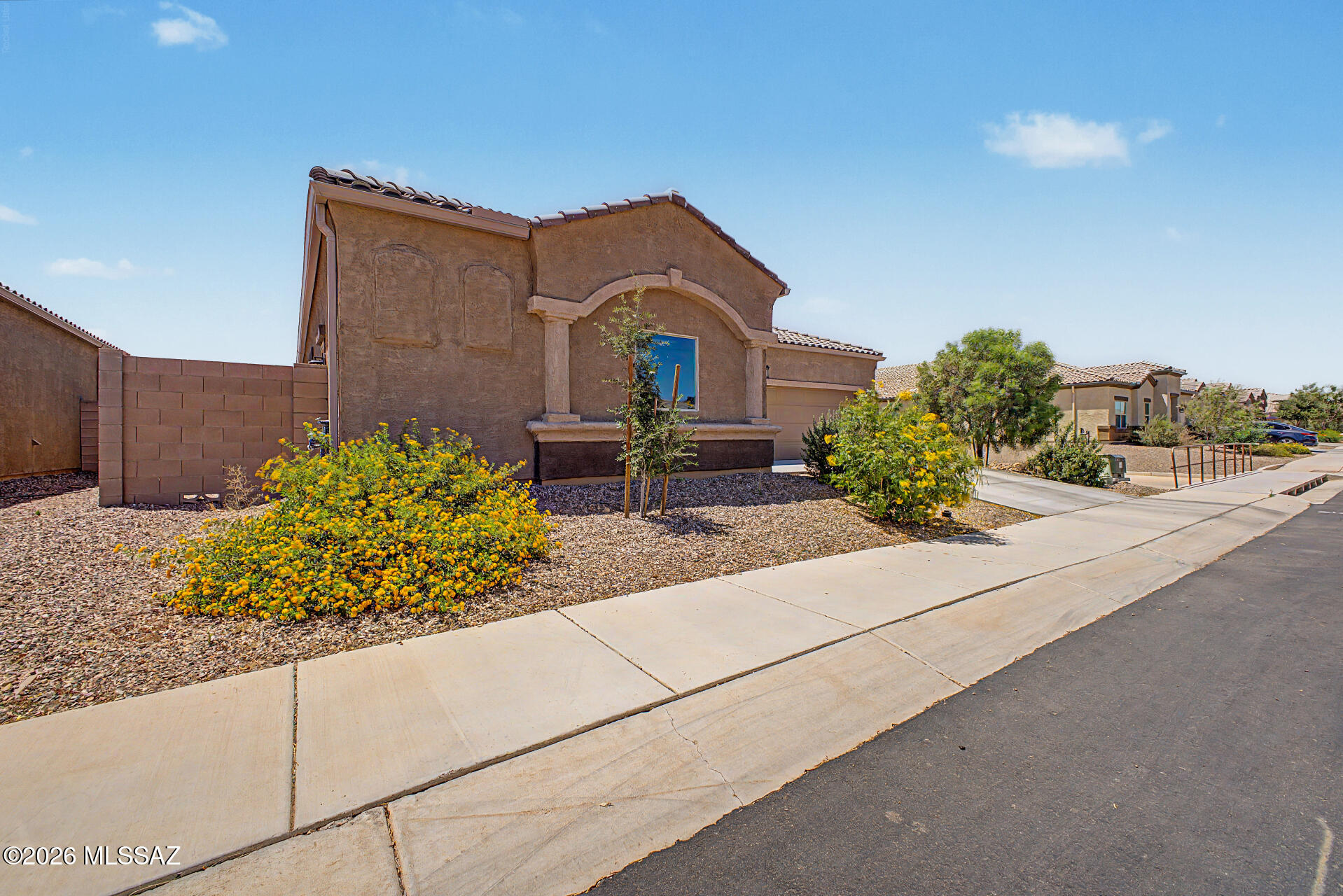 Saguaro Bloom 7B - Residential