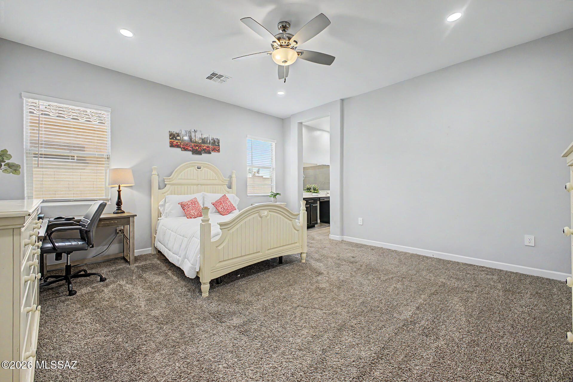 Saguaro Bloom 7B - Residential