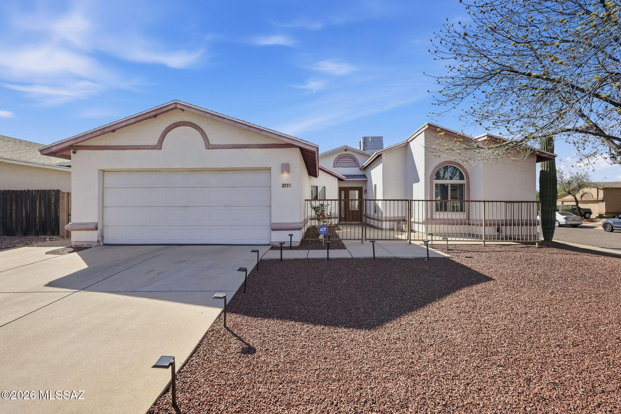 2771 W Kewanee Street