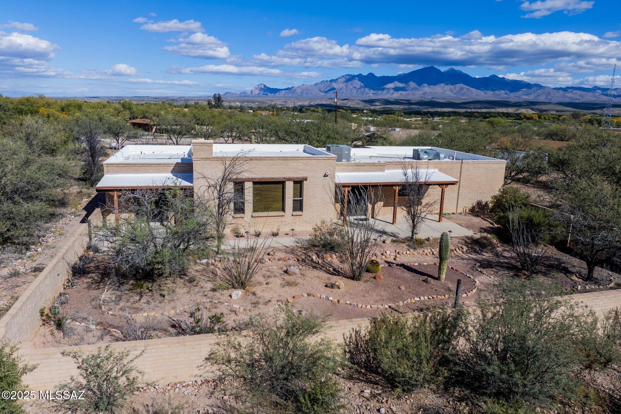 Piedra Drive - Residential