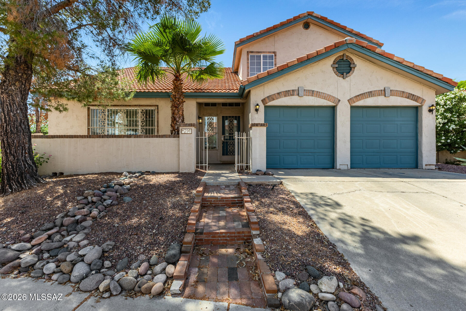 214 S Bonanza Avenue