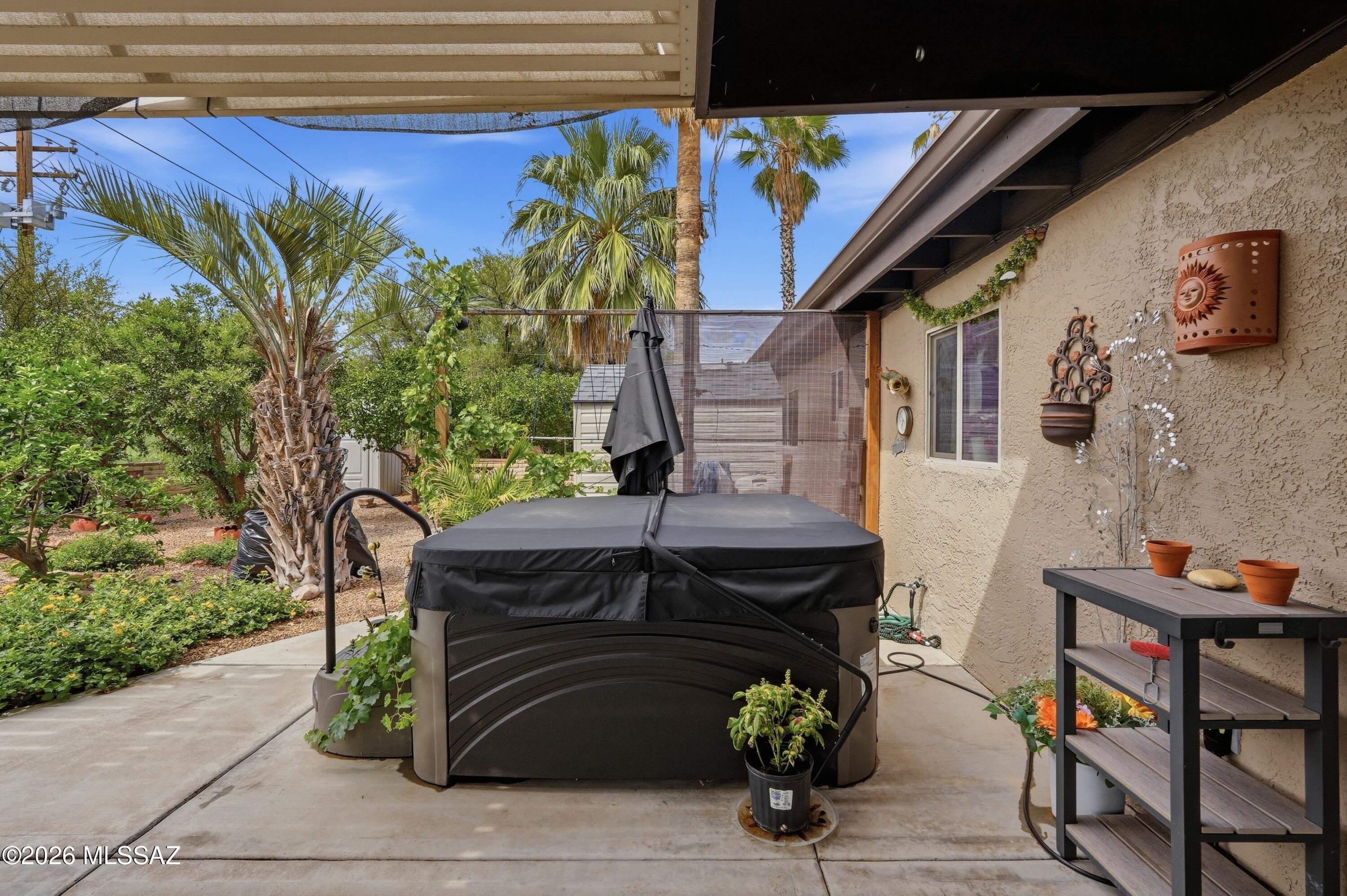 132 E Santa Rebecca Drive