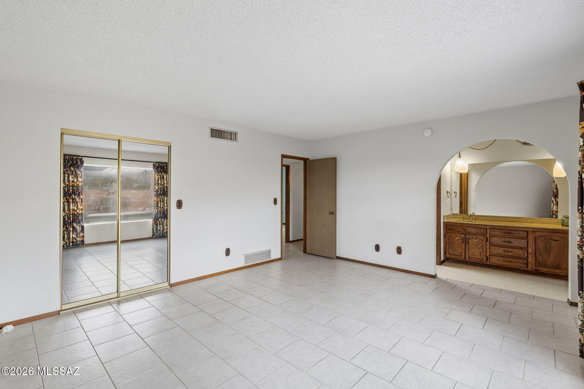 Santa Catalina Estates NO. 4 (1-180) - Residential