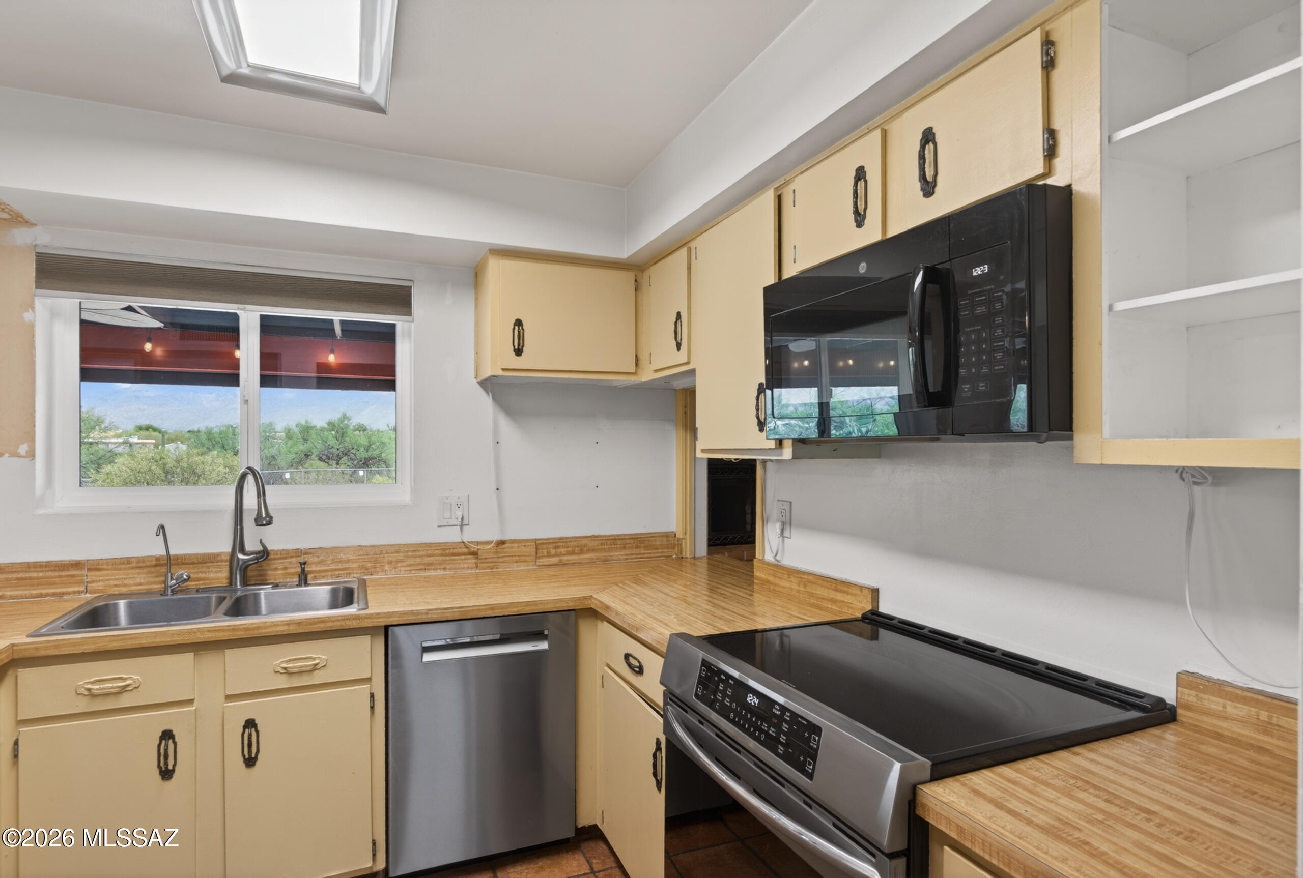 Tres Lomas East  (1-71) - Residential