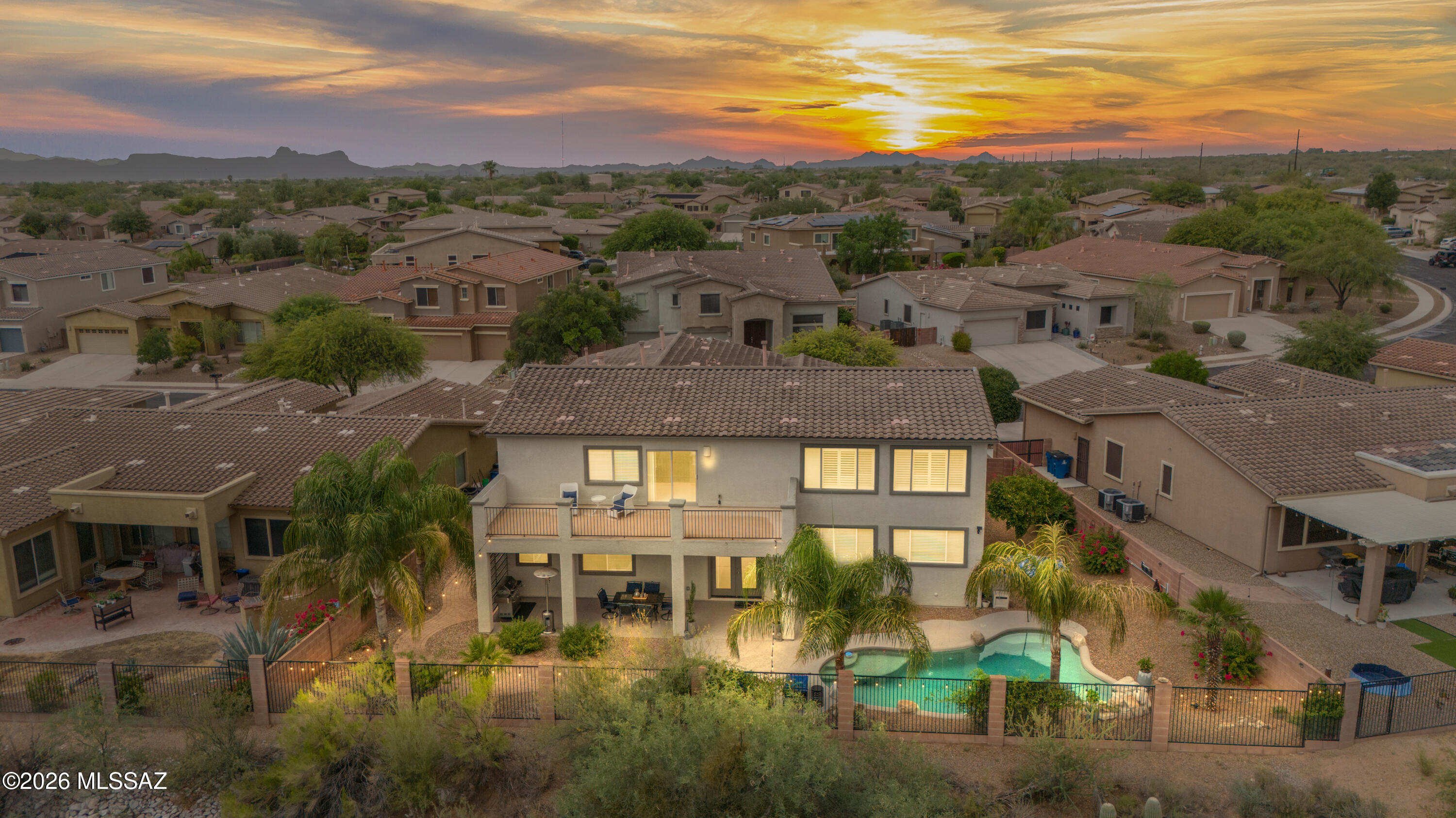 11906 N Mesquite Hollow Drive