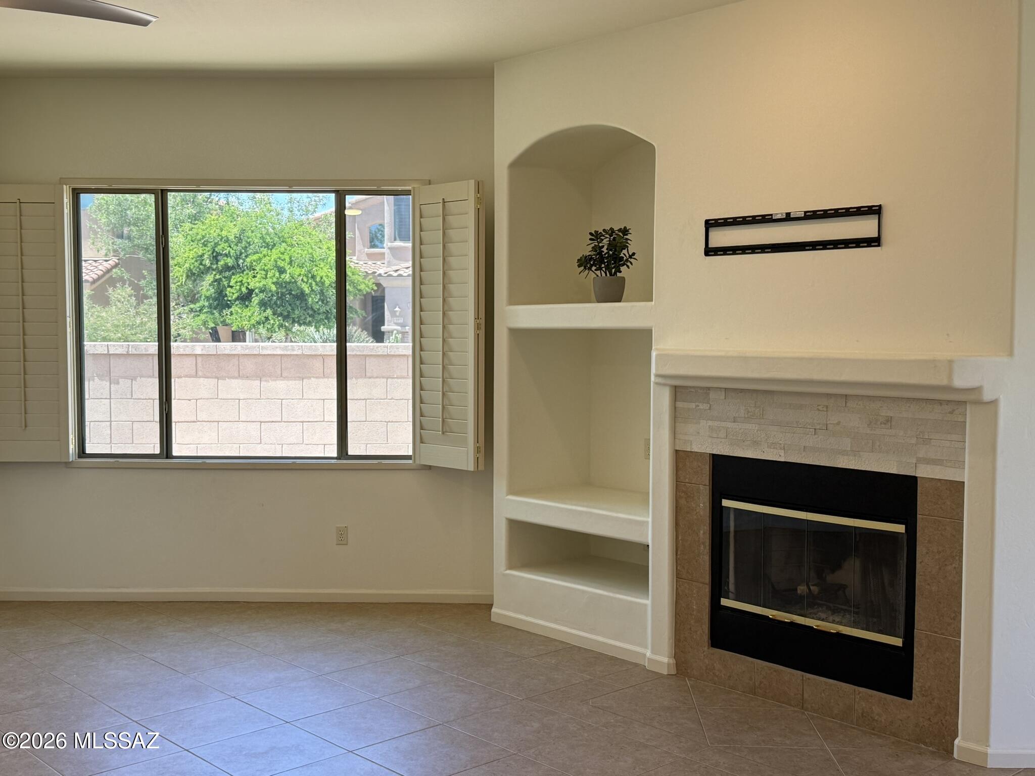 Village Five At the Villages Of La Paloma (1-71) - Residential Lease