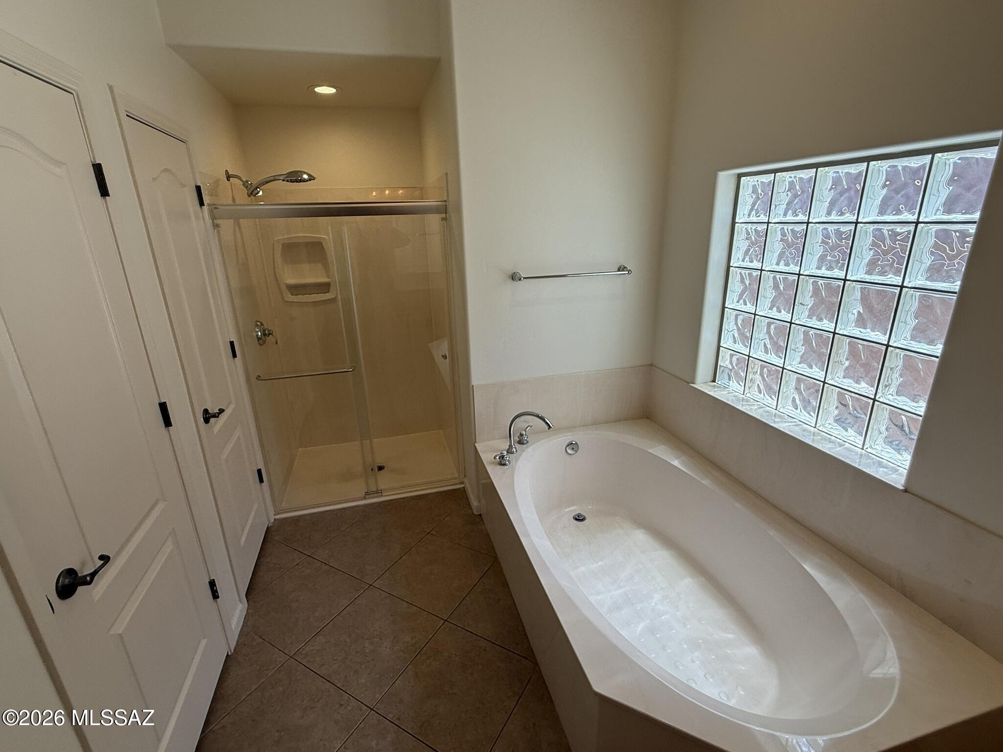 Village Five At the Villages Of La Paloma (1-71) - Residential Lease