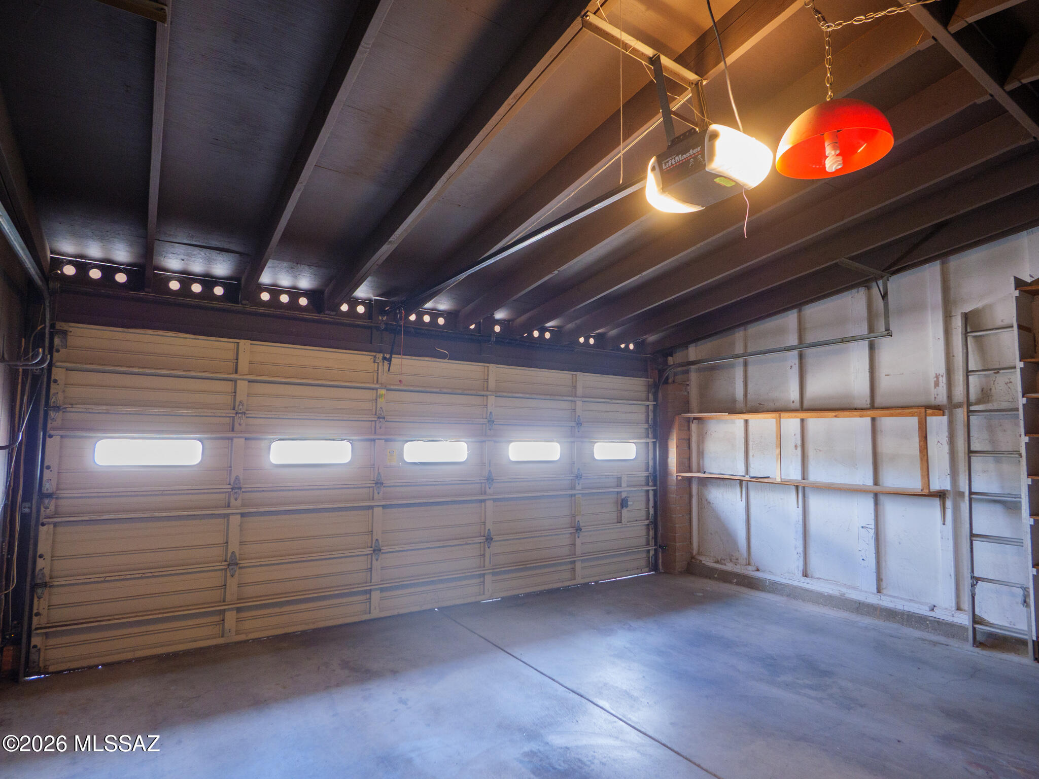 Mountain Shadows (66-167) - Residential Lease