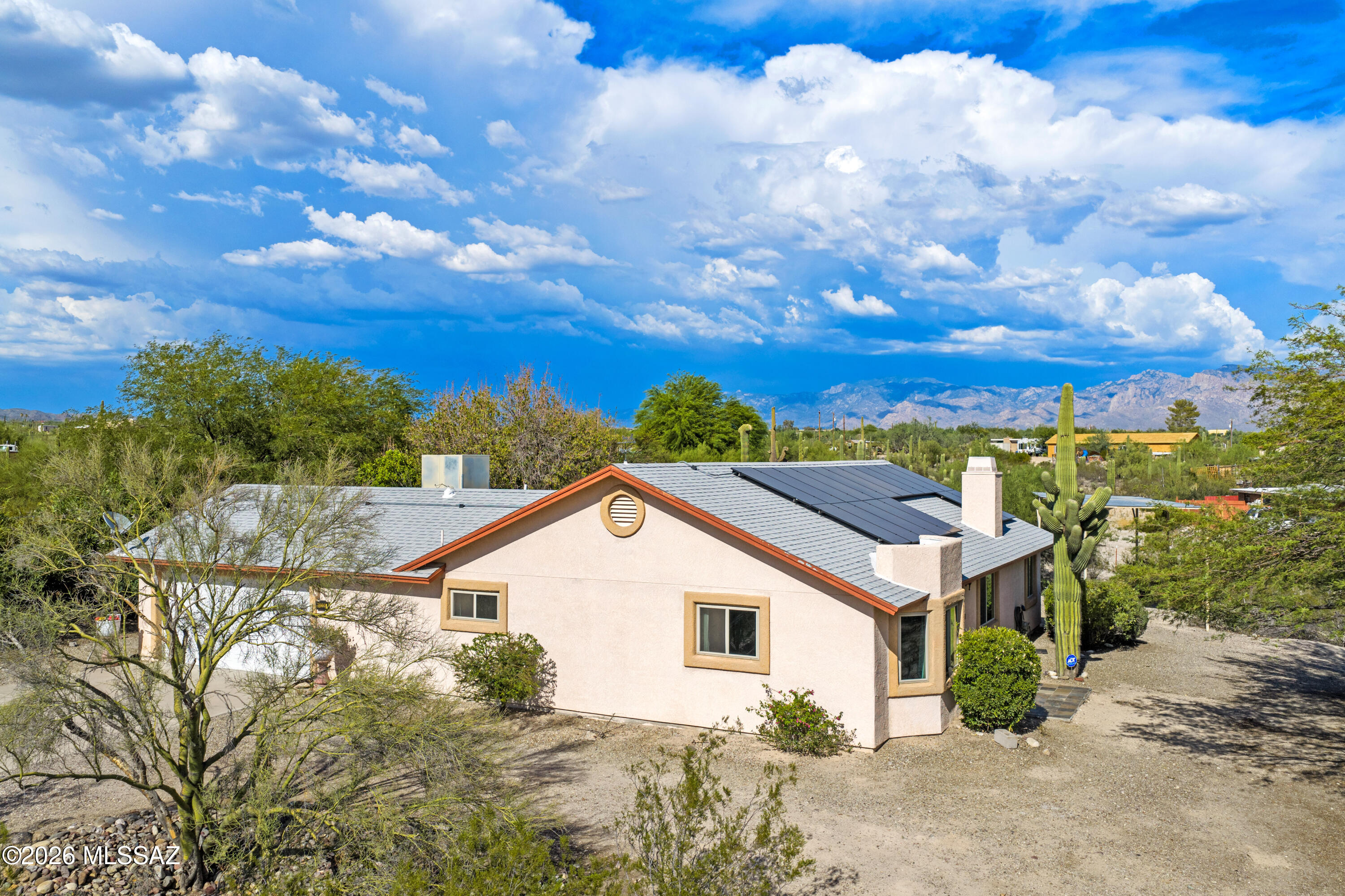 10220 N Camino Pico Vista