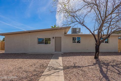 5547 S Meadowlark Avenue Tucson AZ 85746