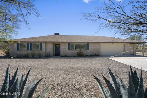 Photo of 71 Avenida Pastor, Rio Rico, AZ 85648 (MLS # 22607263)
