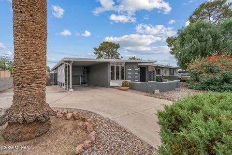 Photo of 6001 E 34th Street, Tucson, AZ 85711 (MLS # 22622954)