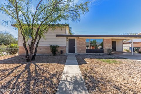Photo of 7932 E 2nd Street, Tucson, AZ 85710 (MLS # 22605205)