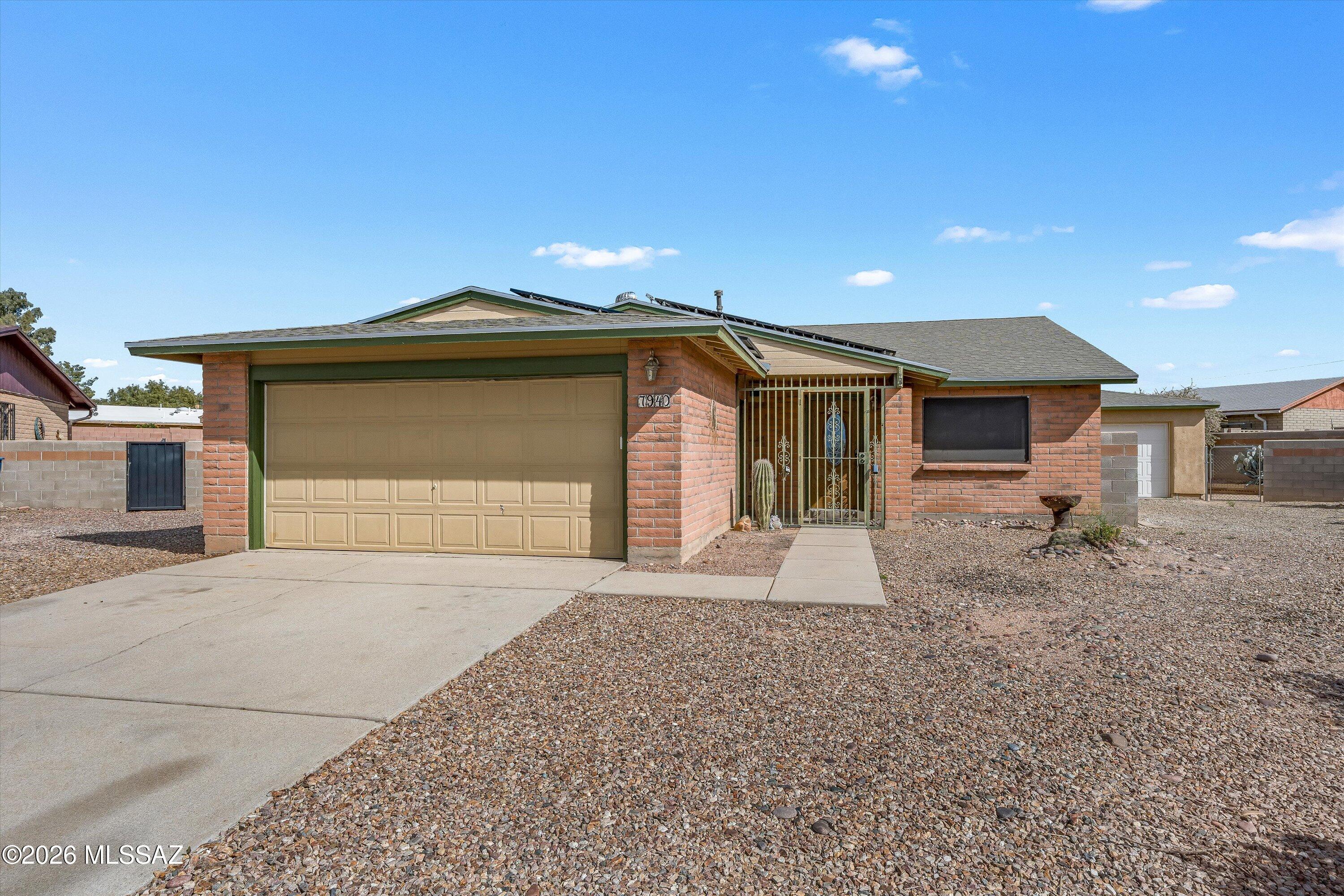 Lincoln Ridge (1-207) - Residential