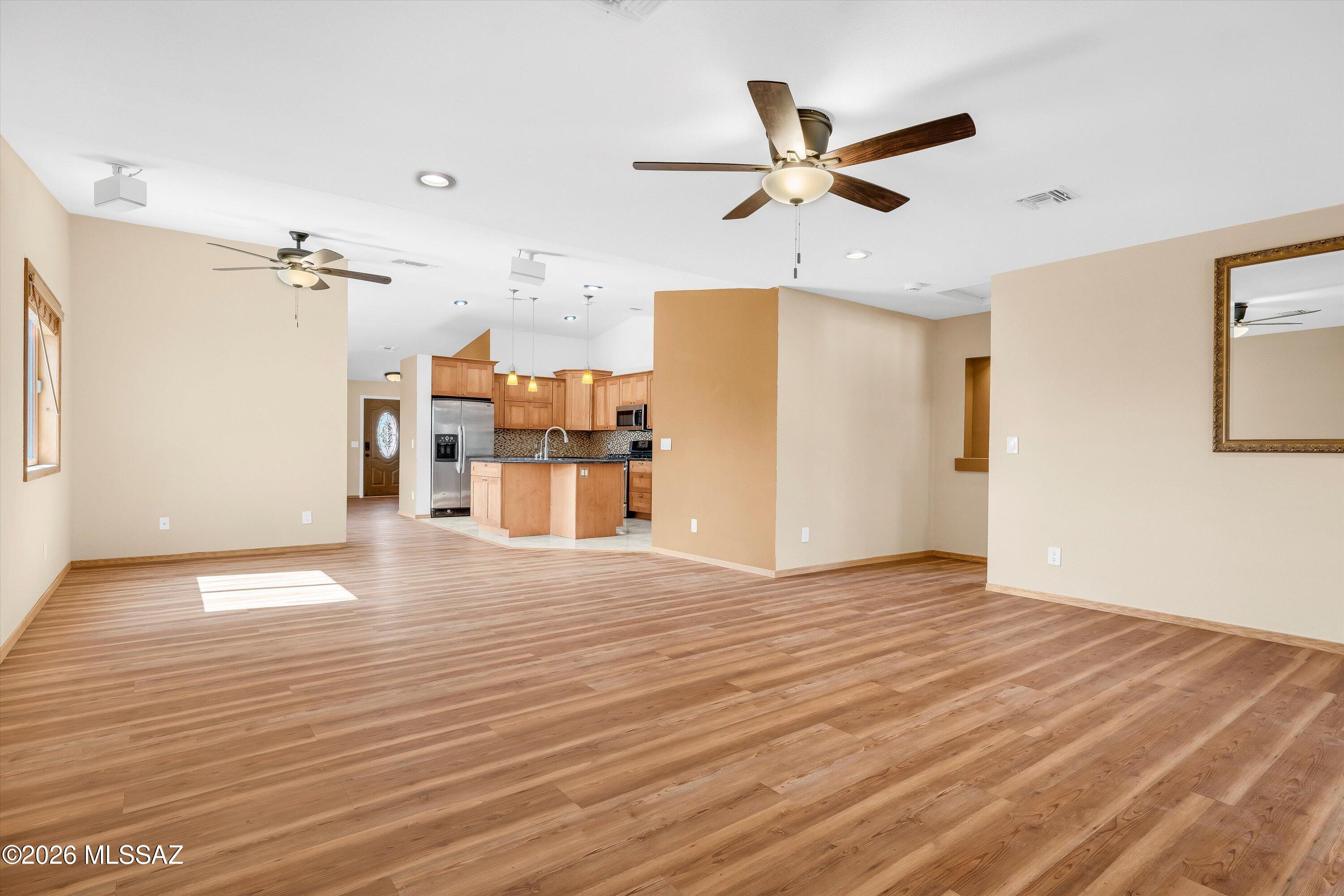 Lincoln Ridge (1-207) - Residential