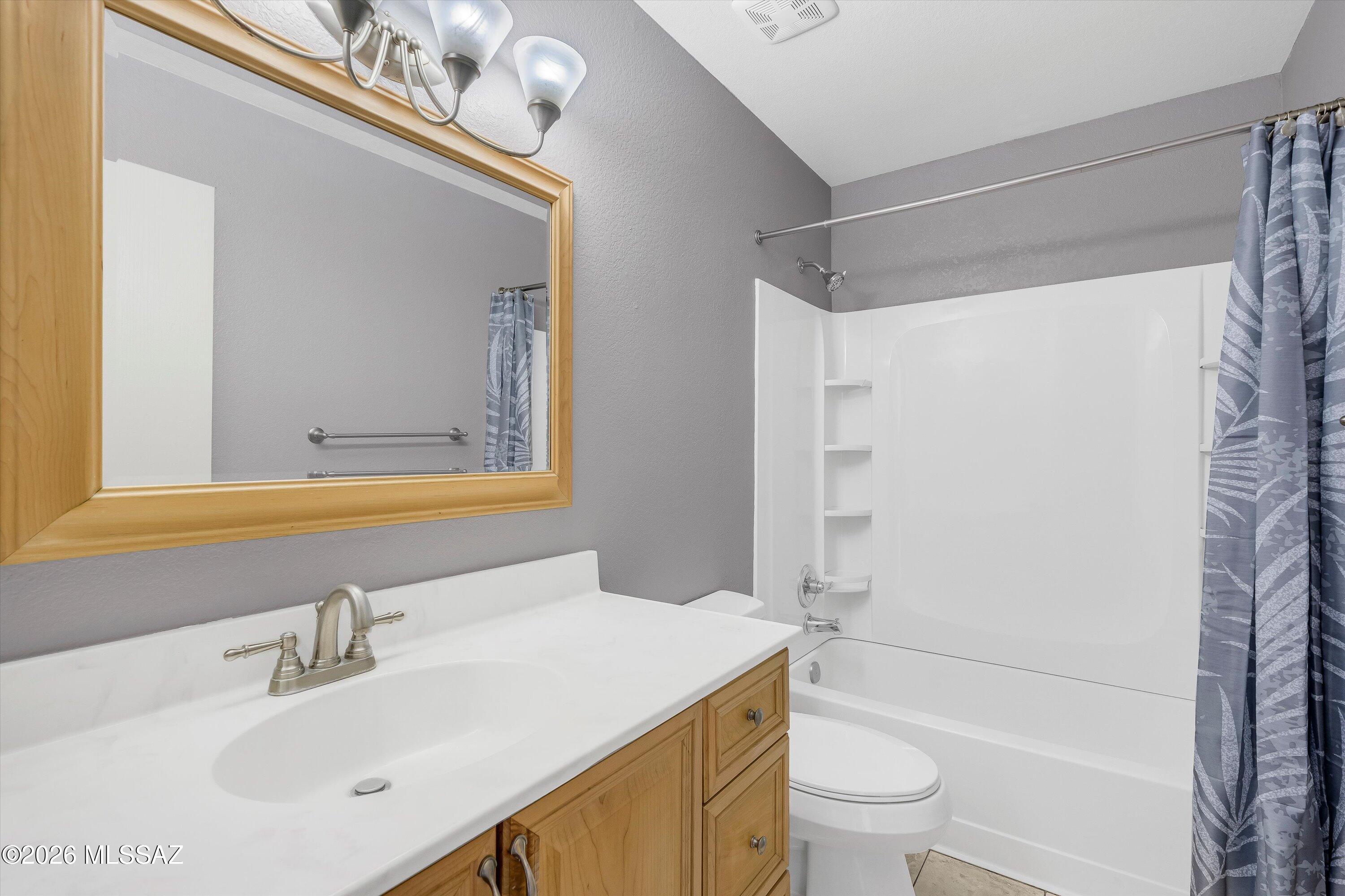 Lincoln Ridge (1-207) - Residential