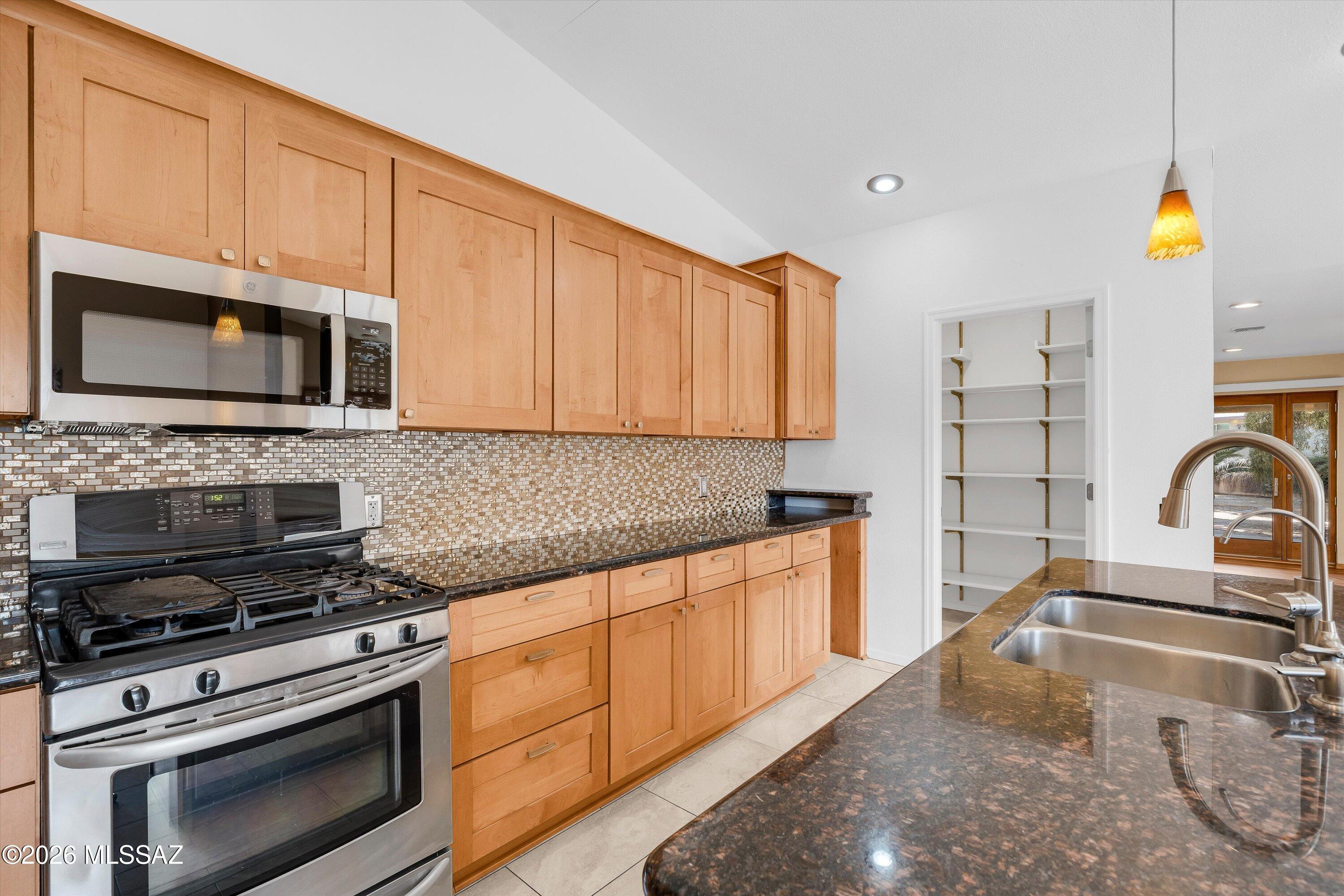 Lincoln Ridge (1-207) - Residential