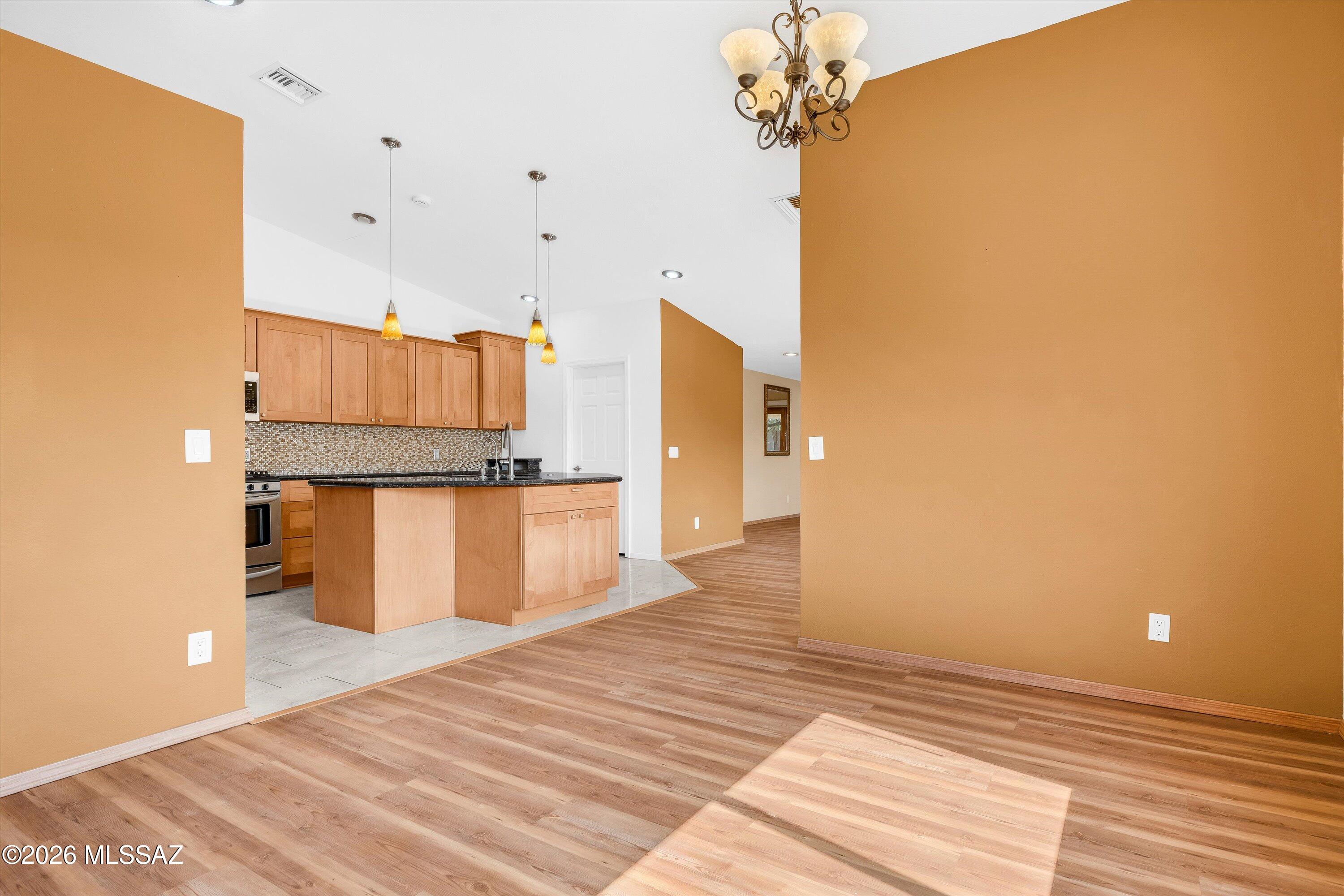 Lincoln Ridge (1-207) - Residential