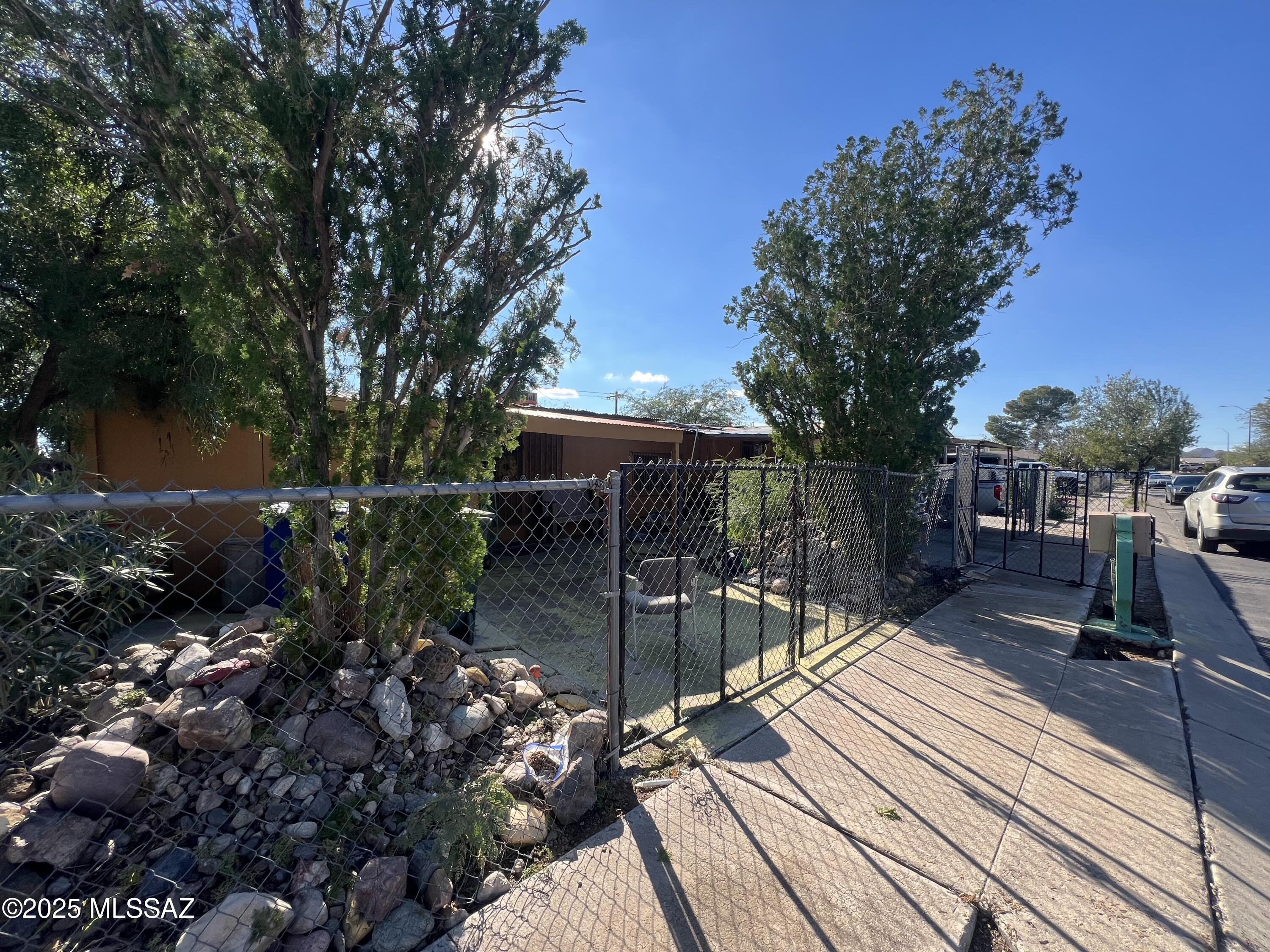 Los Reales Heights NO. 2 (1-138) - Residential