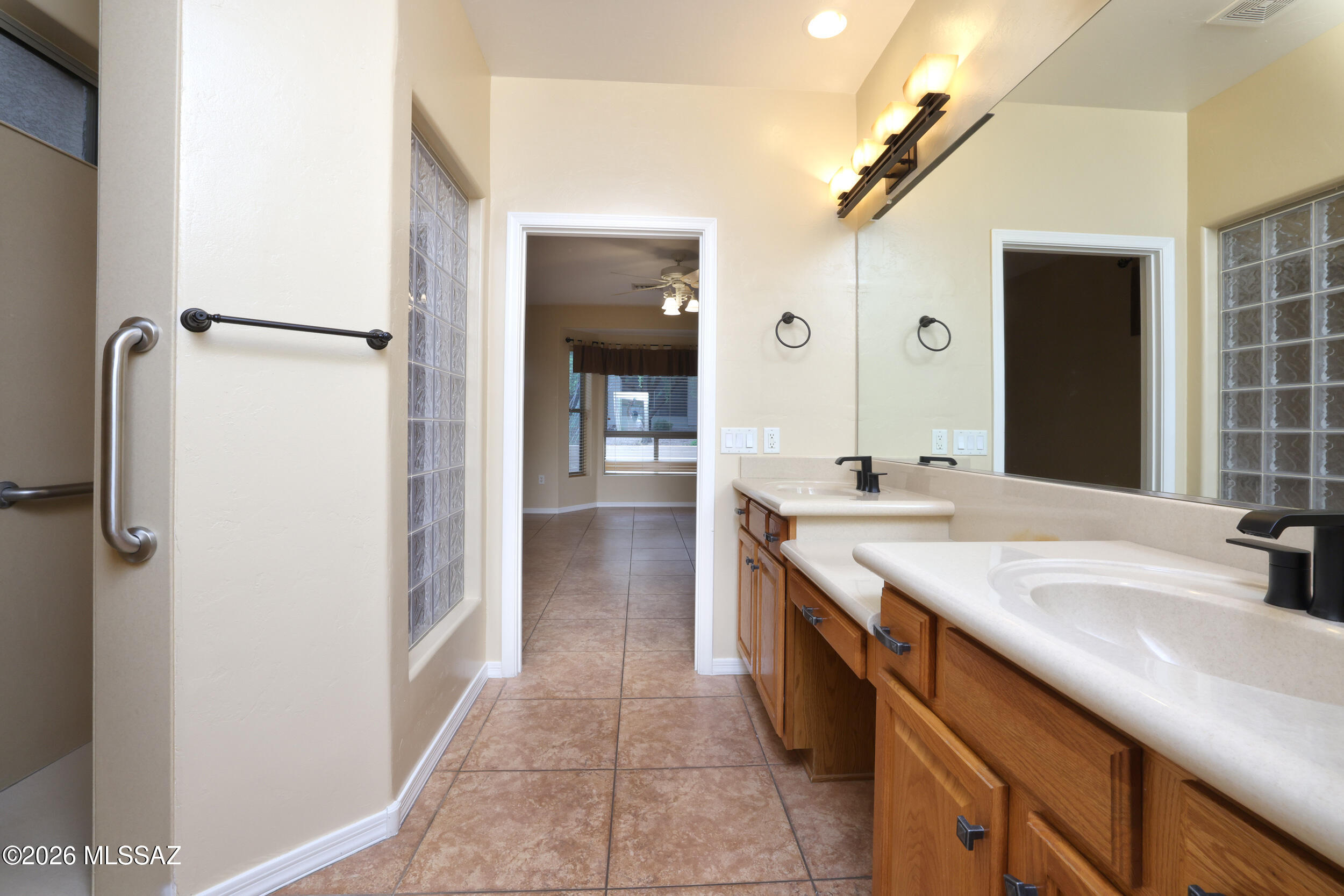 Las Campanas Villiage Phase II (112-219) - Residential