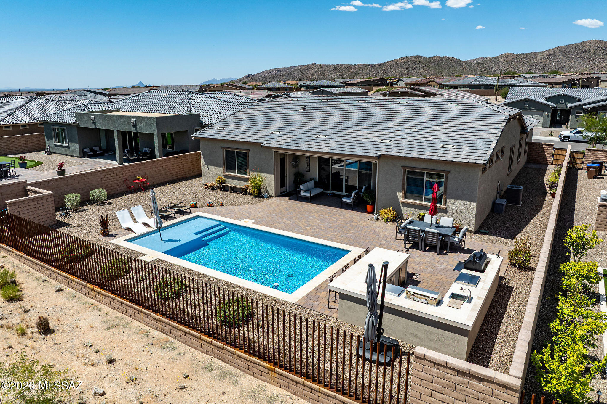 Los Saguaros At Dove Mountain SQ20121640199 - Residential