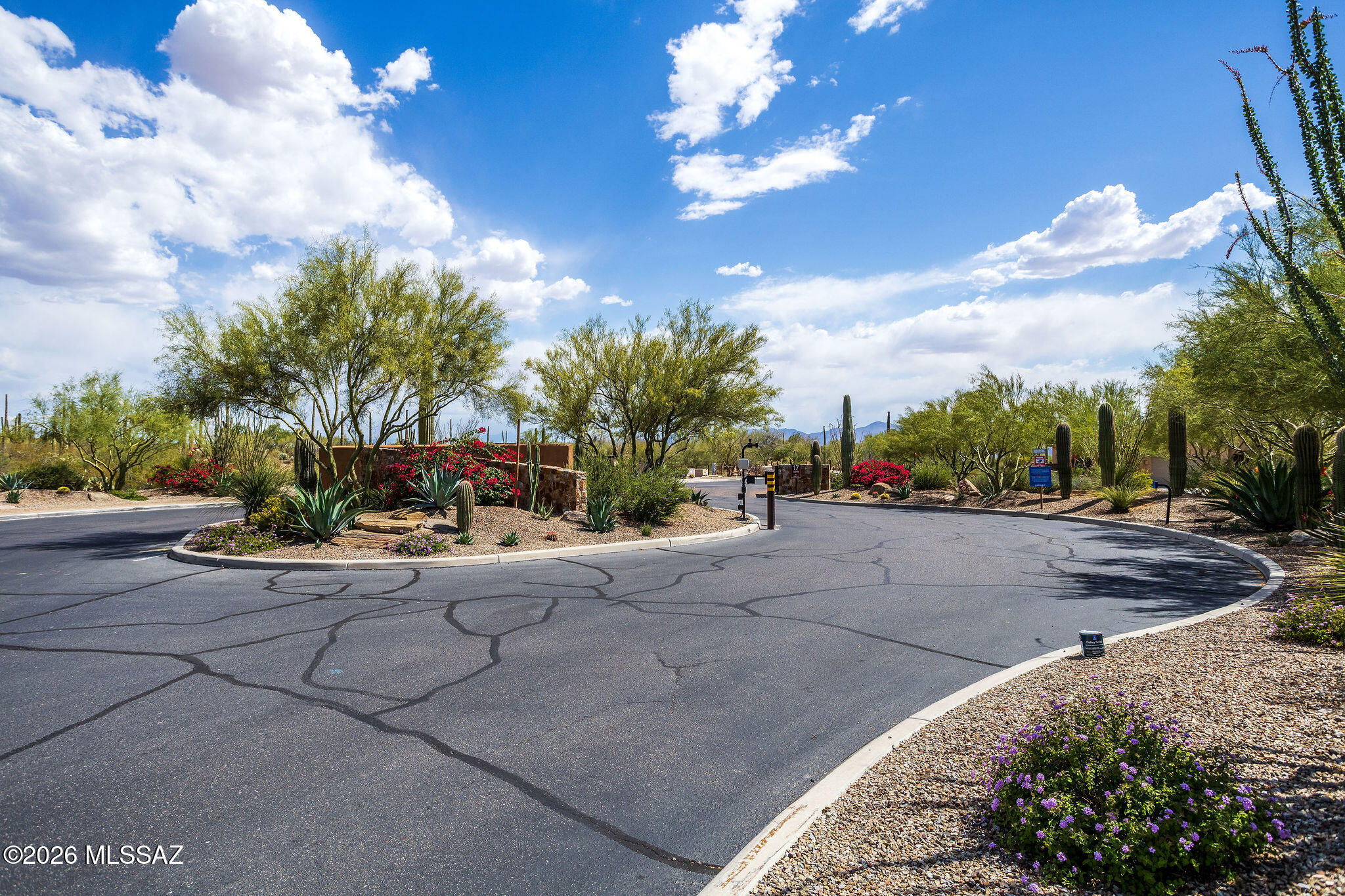 Los Saguaros At Dove Mountain SQ20121640199 - Residential
