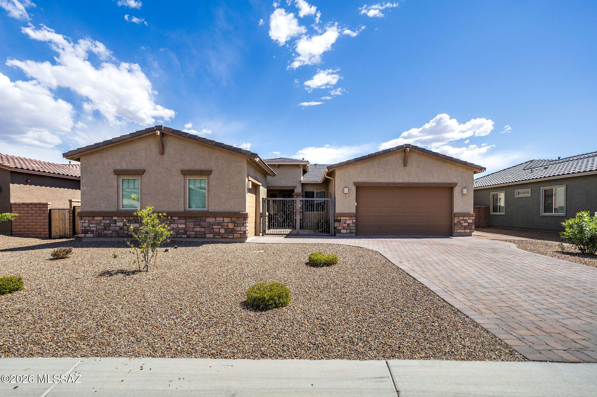 6571 W Antler Bend Place