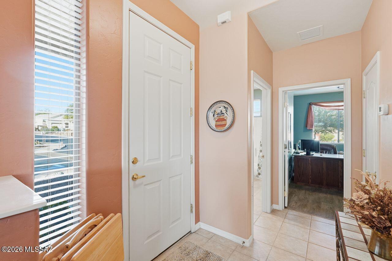 459 W Moorwood Street