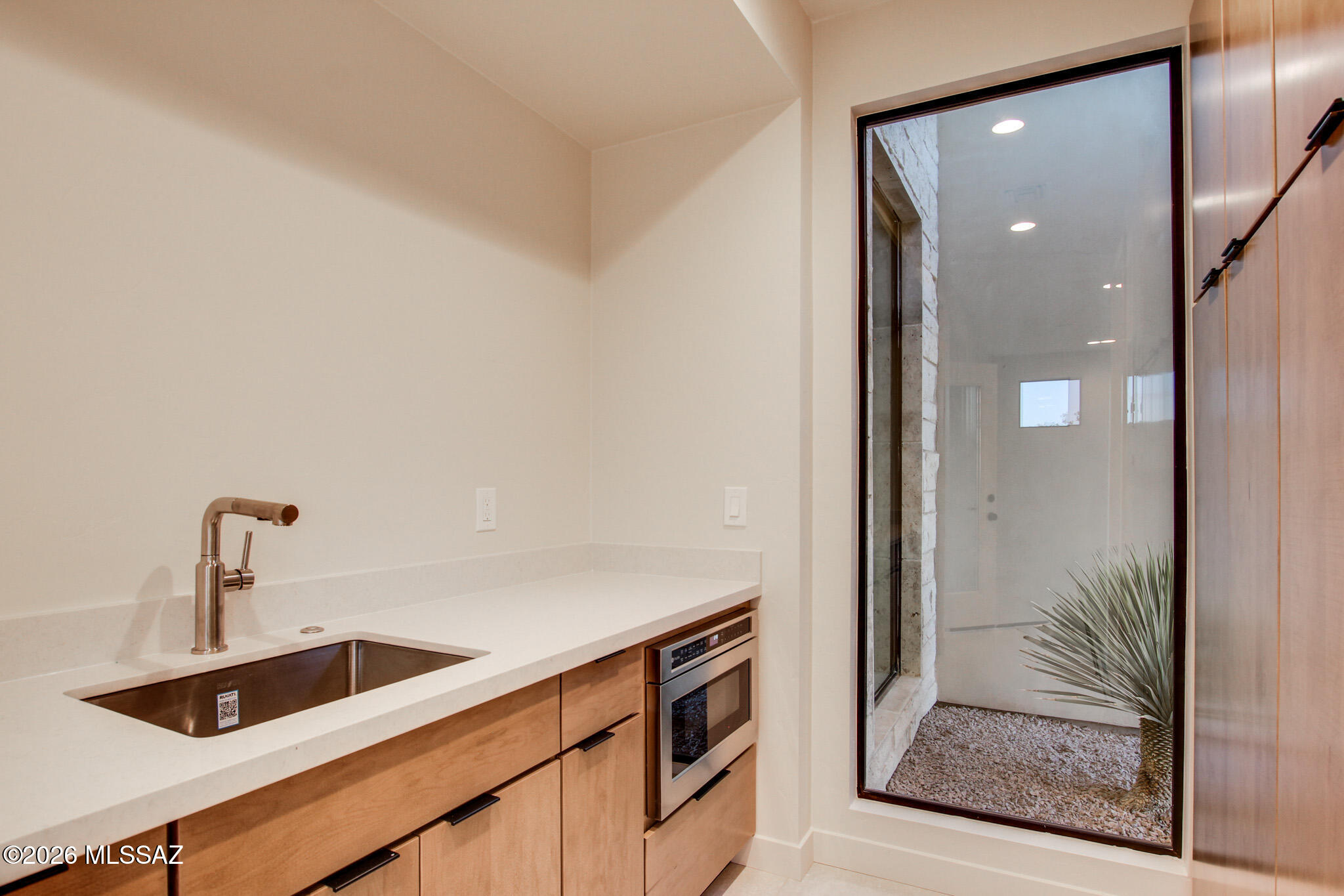 Las Nubes - Residential