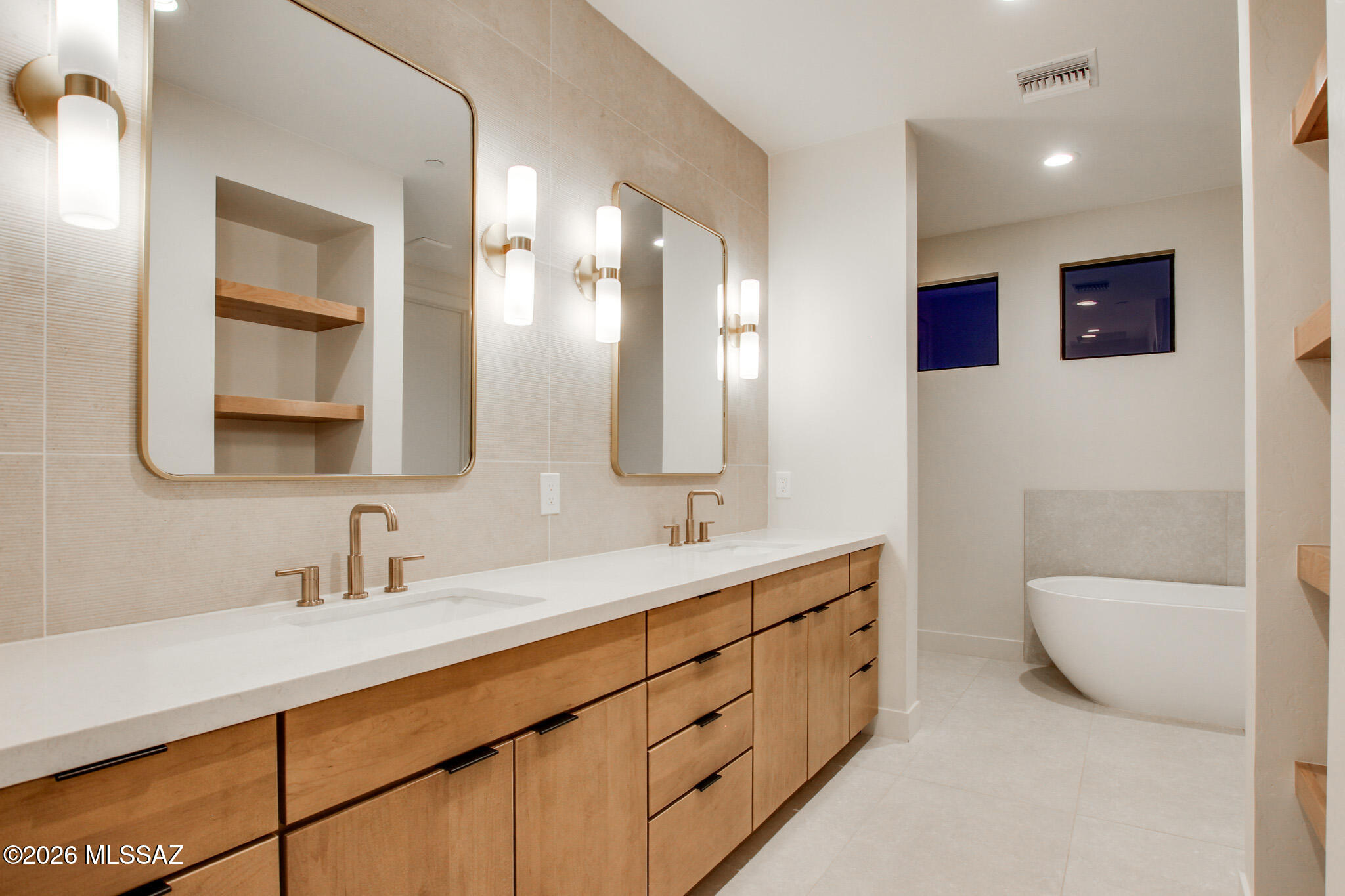 Las Nubes - Residential