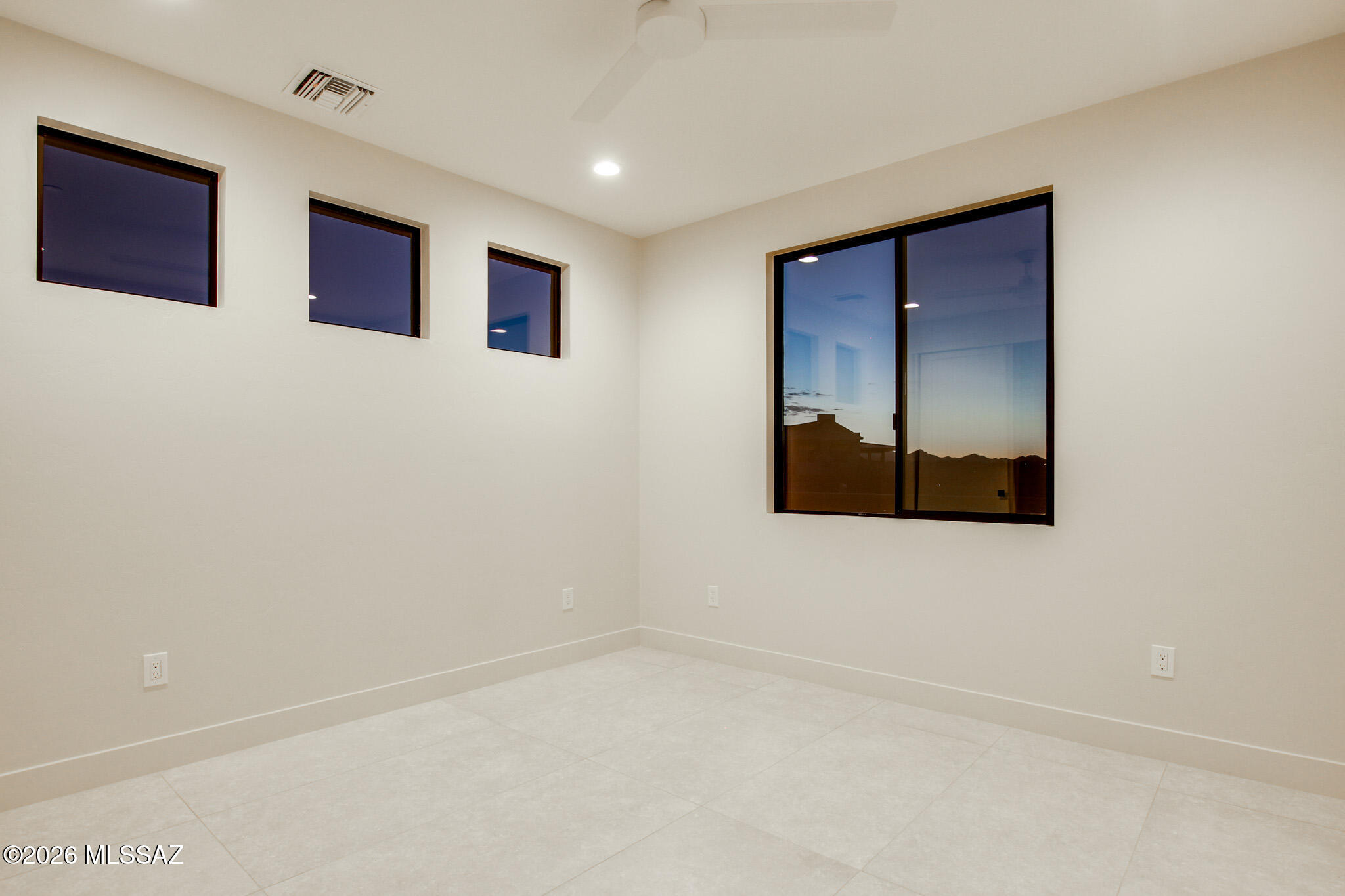 Las Nubes - Residential
