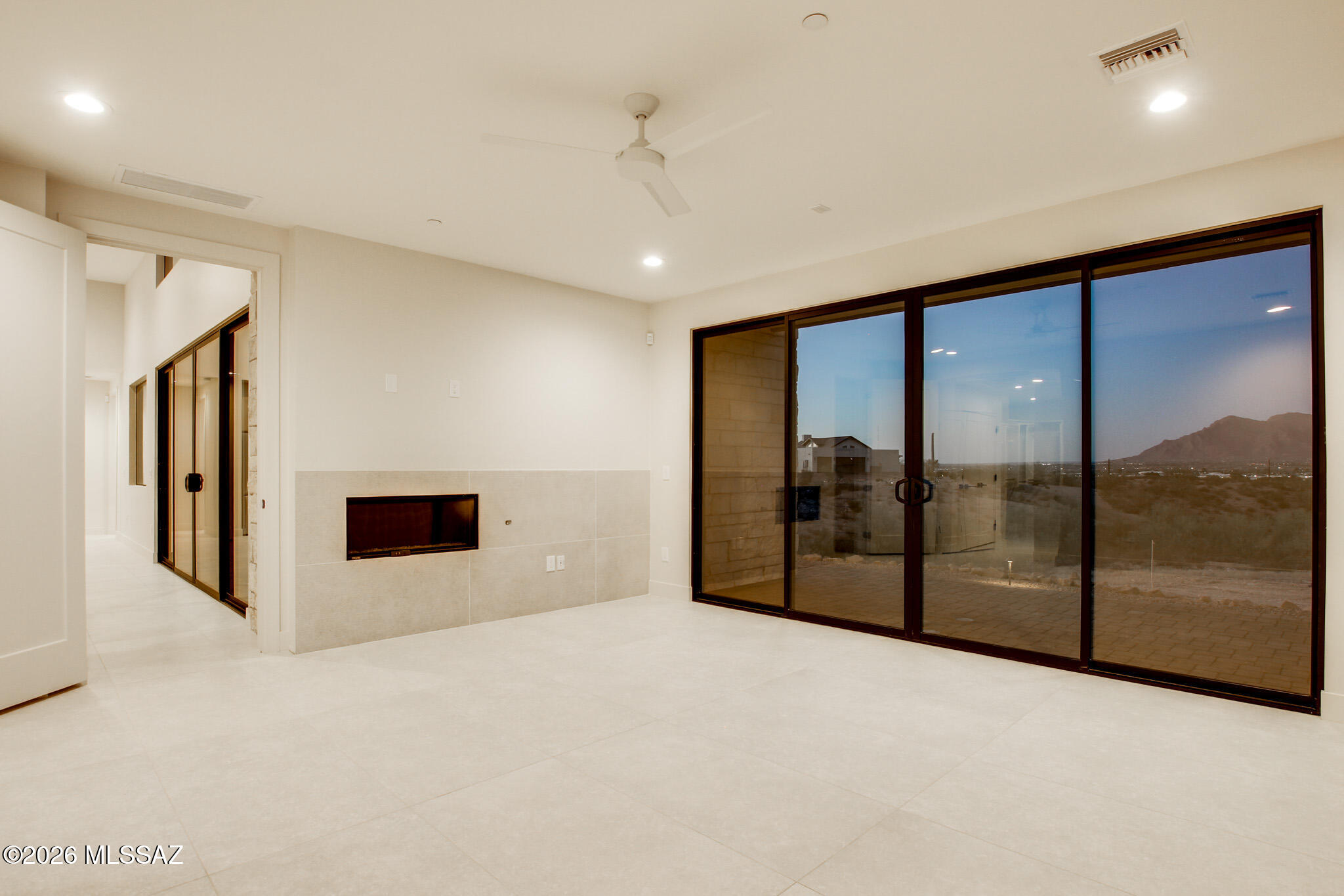 Las Nubes - Residential