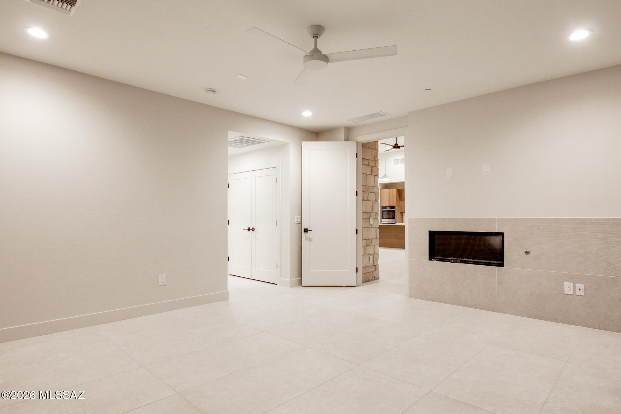 Las Nubes - Residential