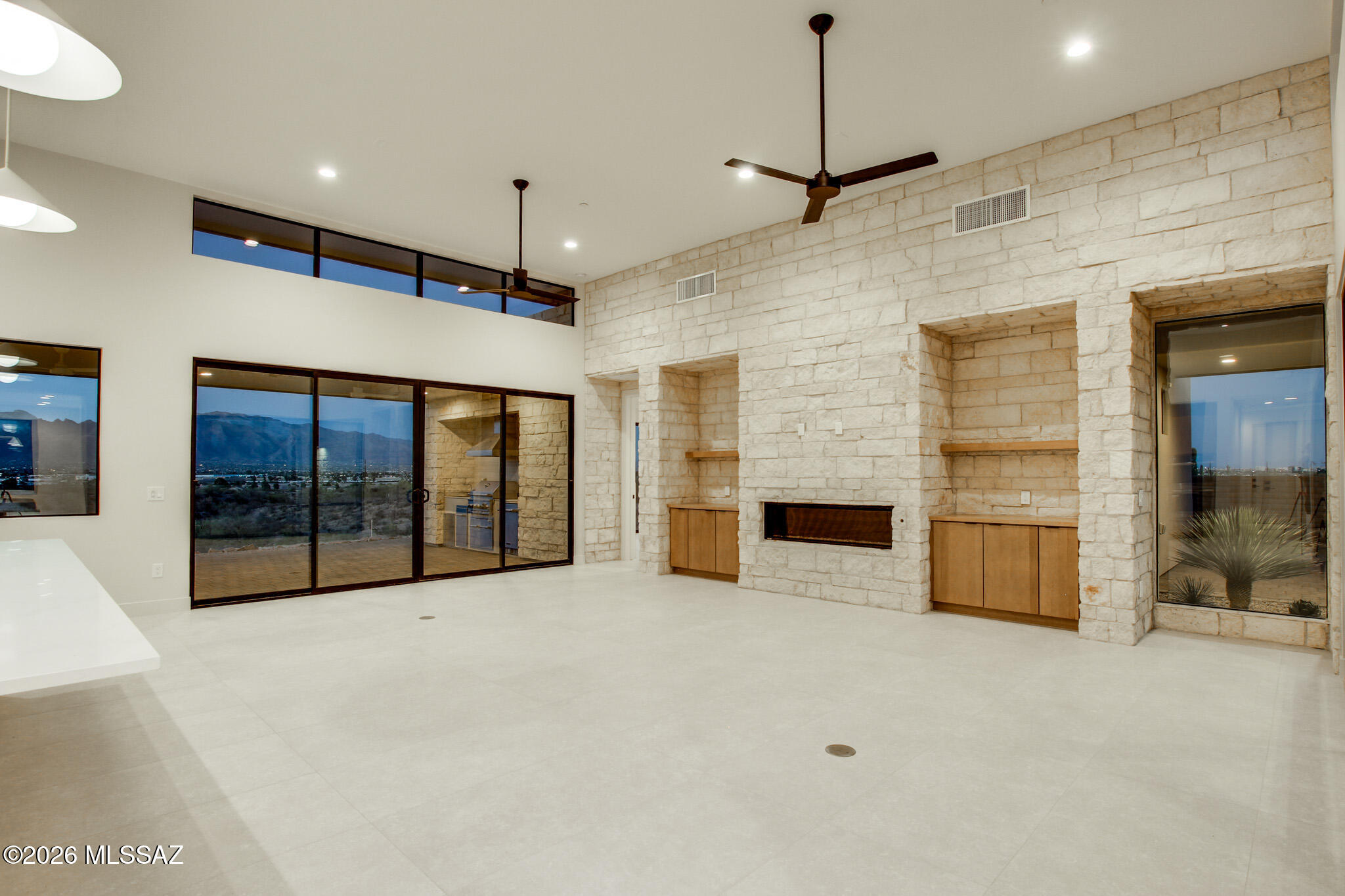 Las Nubes - Residential