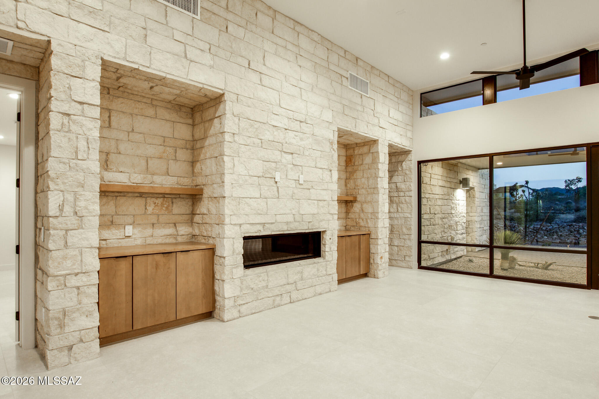 Las Nubes - Residential