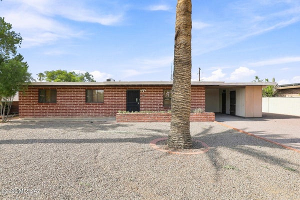 6725 E CALLE MERCURIO, TUCSON, AZ 85710 - Image b01ac3bb2fe5c36cb2977c0e23a7adf7/1634860438