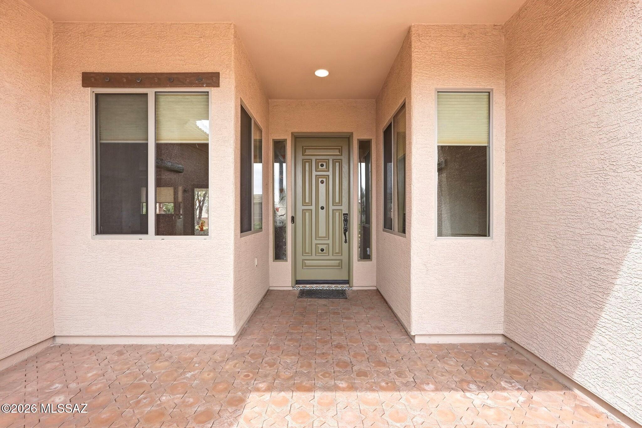 2267 W Calle Casas Lindas