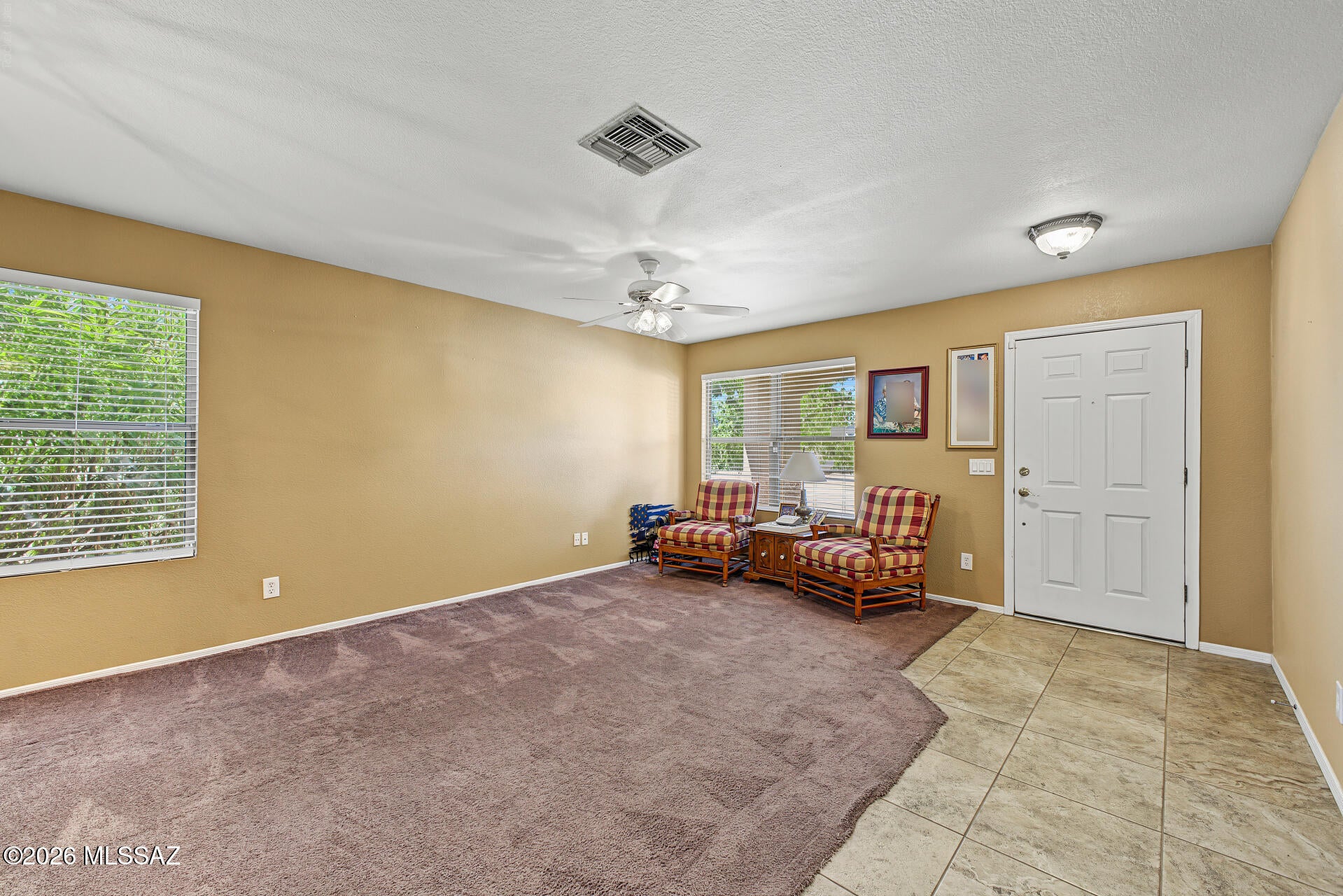9910 E Deer Trail