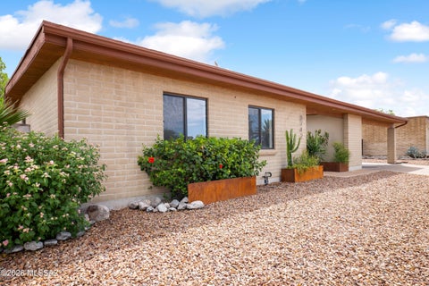 Photo of 8742 E 7th Street, Tucson, AZ 85710 (MLS # 22621435)
