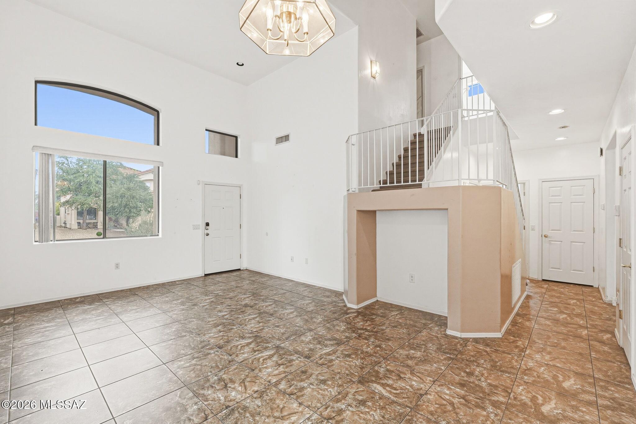 93 W Camino Presidio Quemado