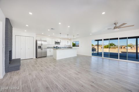 Photo of 3541 S Avenida De Las Palmas, Tucson, AZ 85730 (MLS # 22607696)