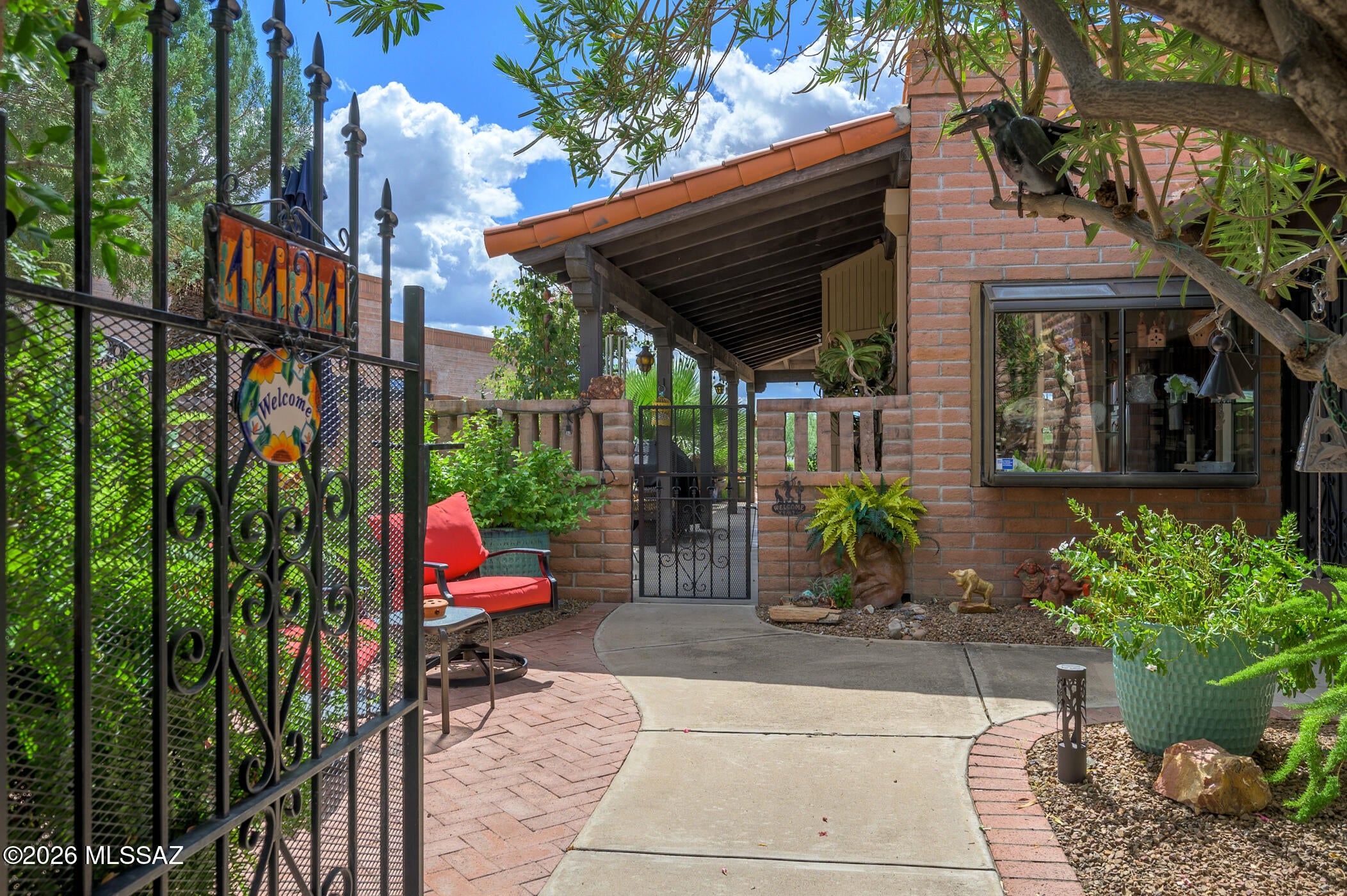 1131 W Camino De La Oca