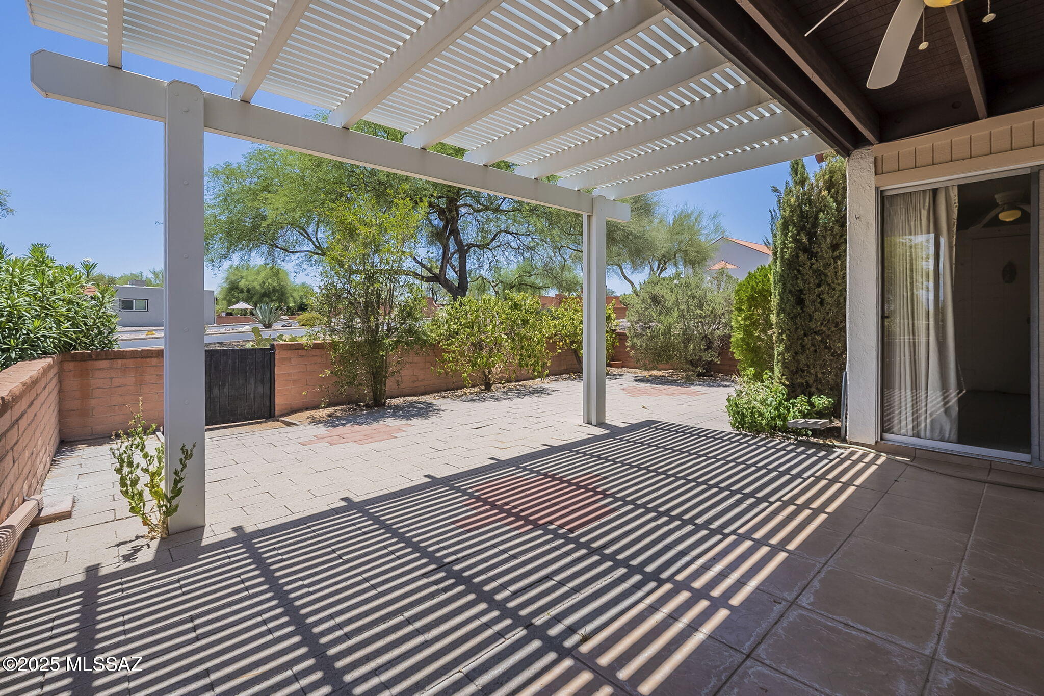 Green Valley Townhouses NO.7 - Residential