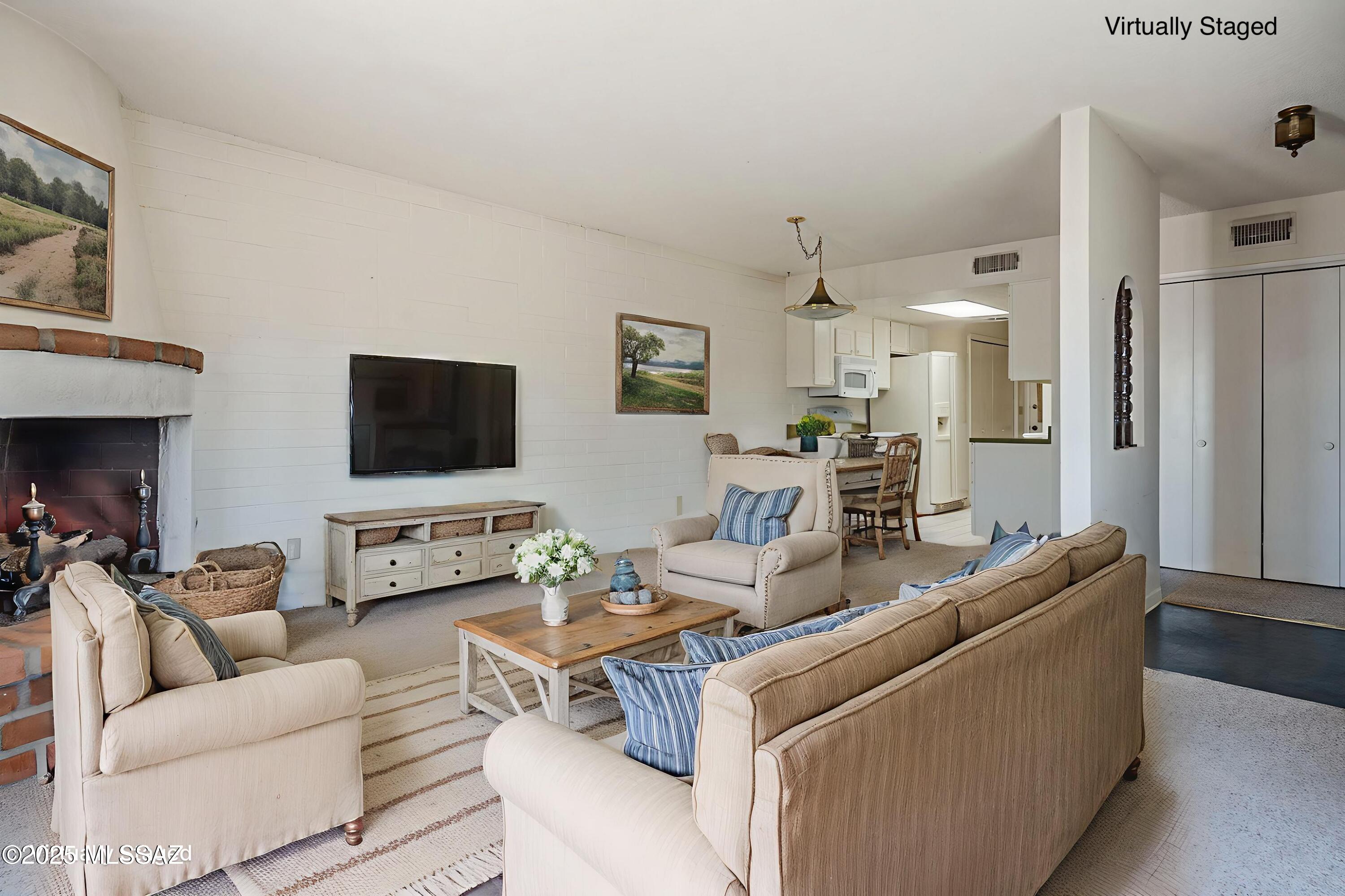 Green Valley Townhouses NO.7 - Residential
