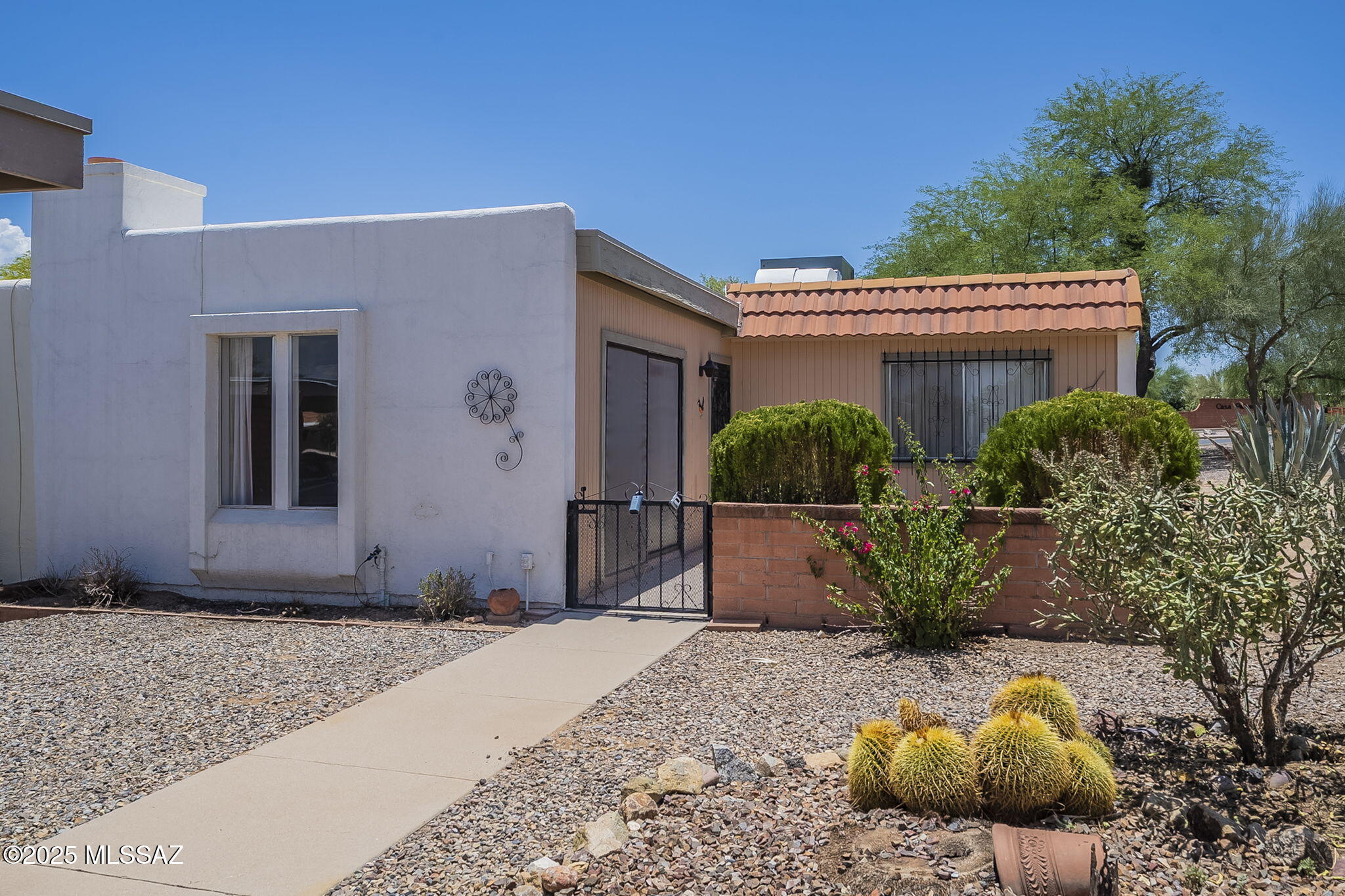Green Valley Townhouses NO.7 - Residential