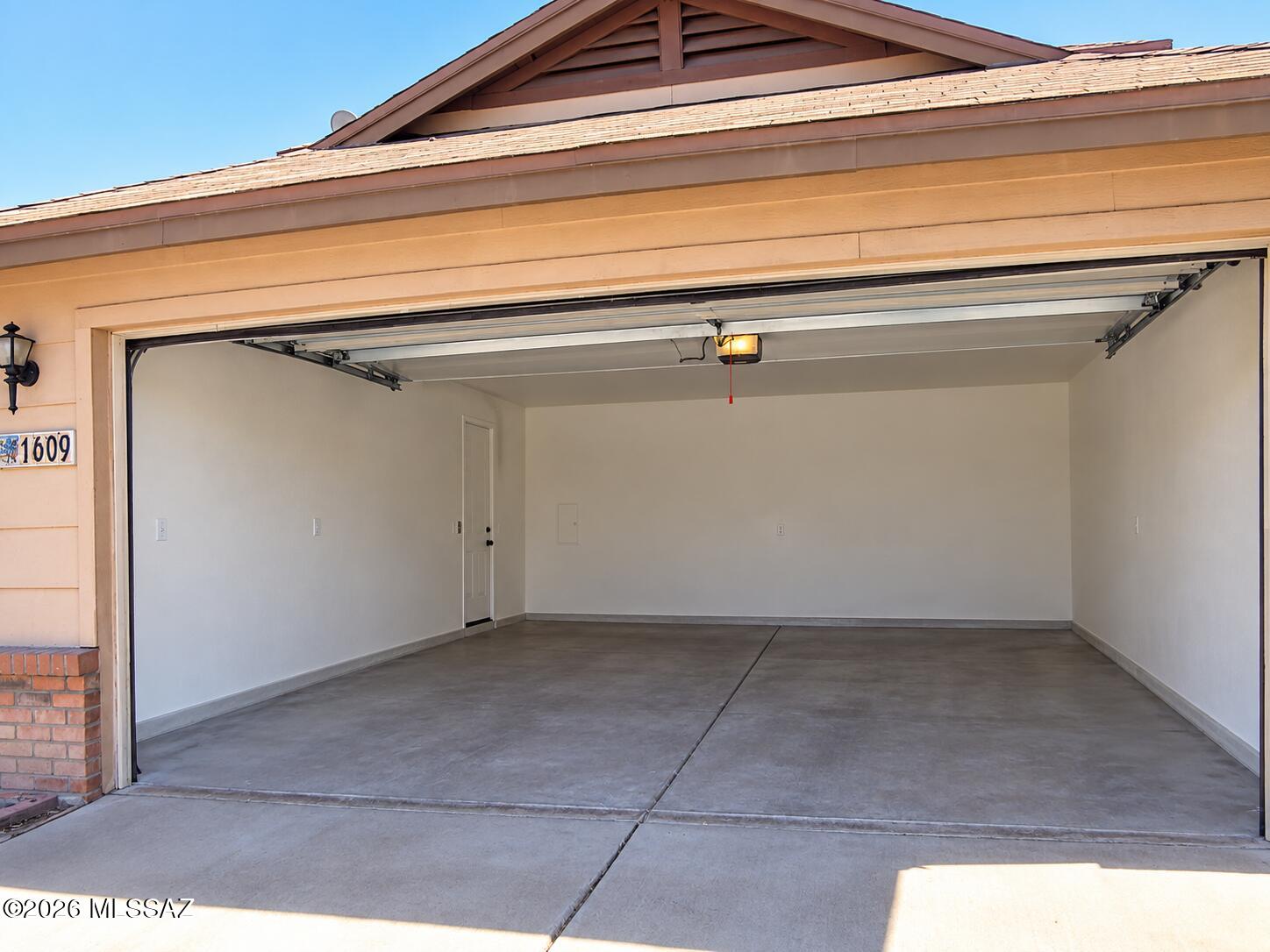 1609 W Trendwood Drive