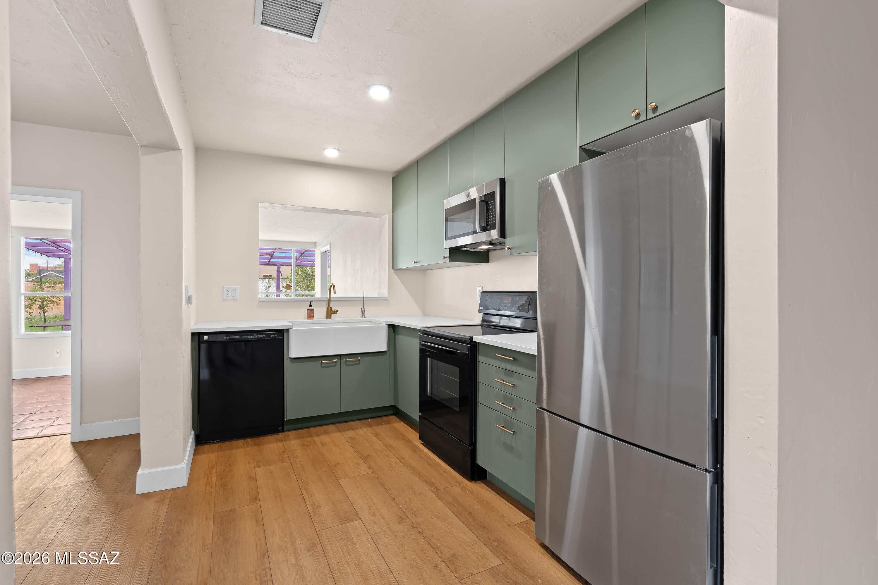 1315 E 12th Street