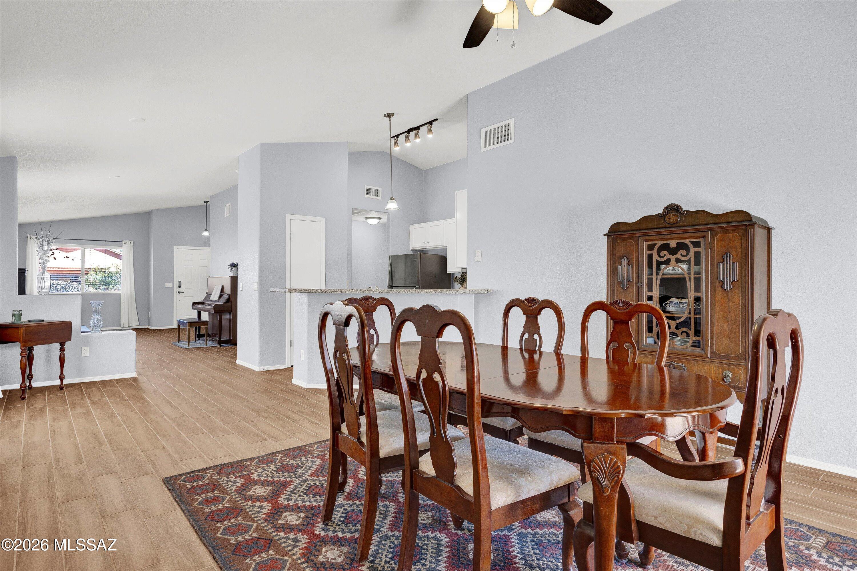 Rancho Elegante - Residential