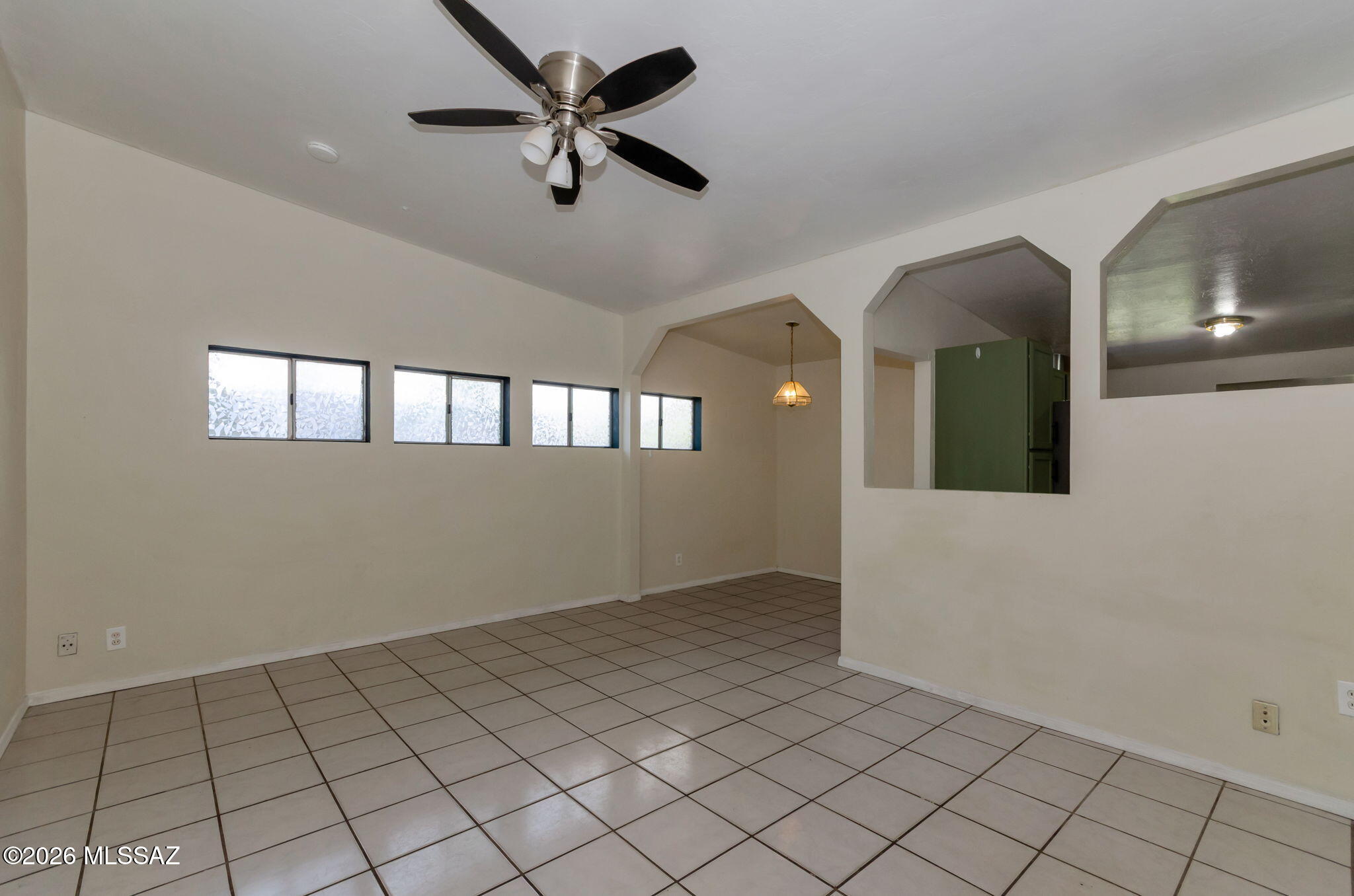 2416 S Forgeus Stravenue